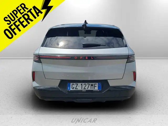 Opel Grandland view 4