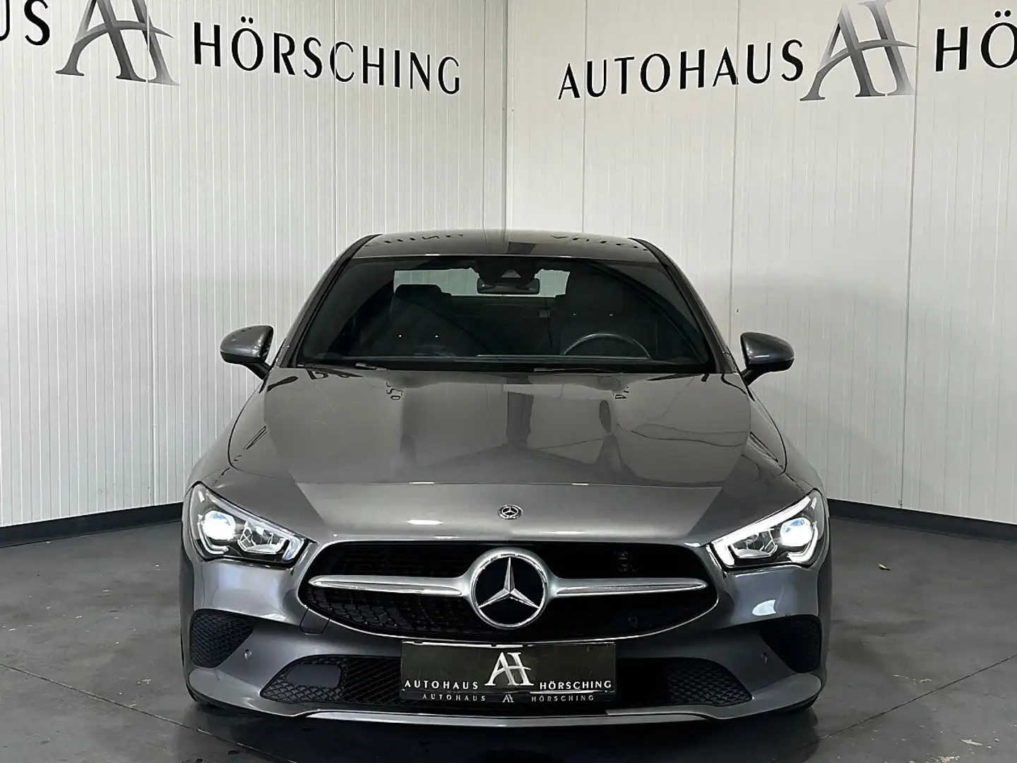 Mercedes-Benz CLA 180 //SITZHEIZUNG//RÜCKFAHRKAMERA// Schwarz - 2