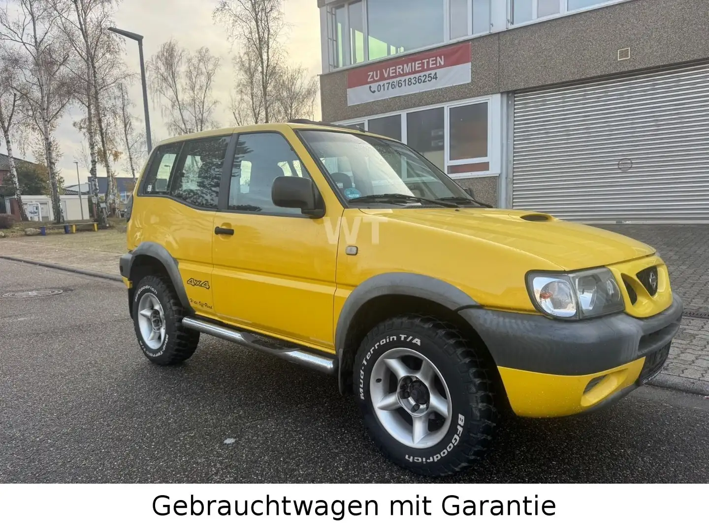 Nissan Terrano 2,4 Fun 4x4 TÜV NEU Garantie LPG Jaune - 2