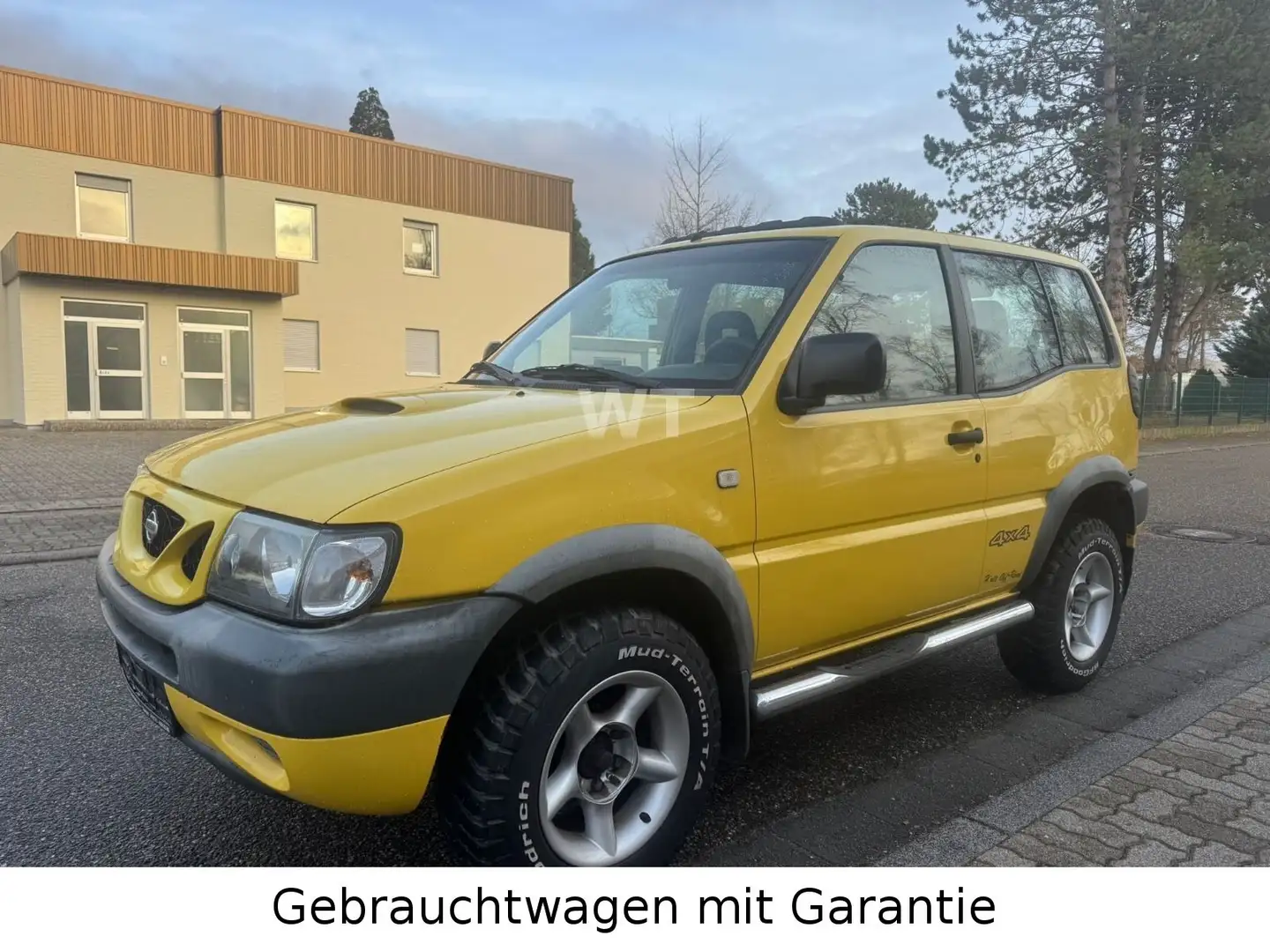 Nissan Terrano 2,4 Fun 4x4 TÜV NEU Garantie LPG Jaune - 1