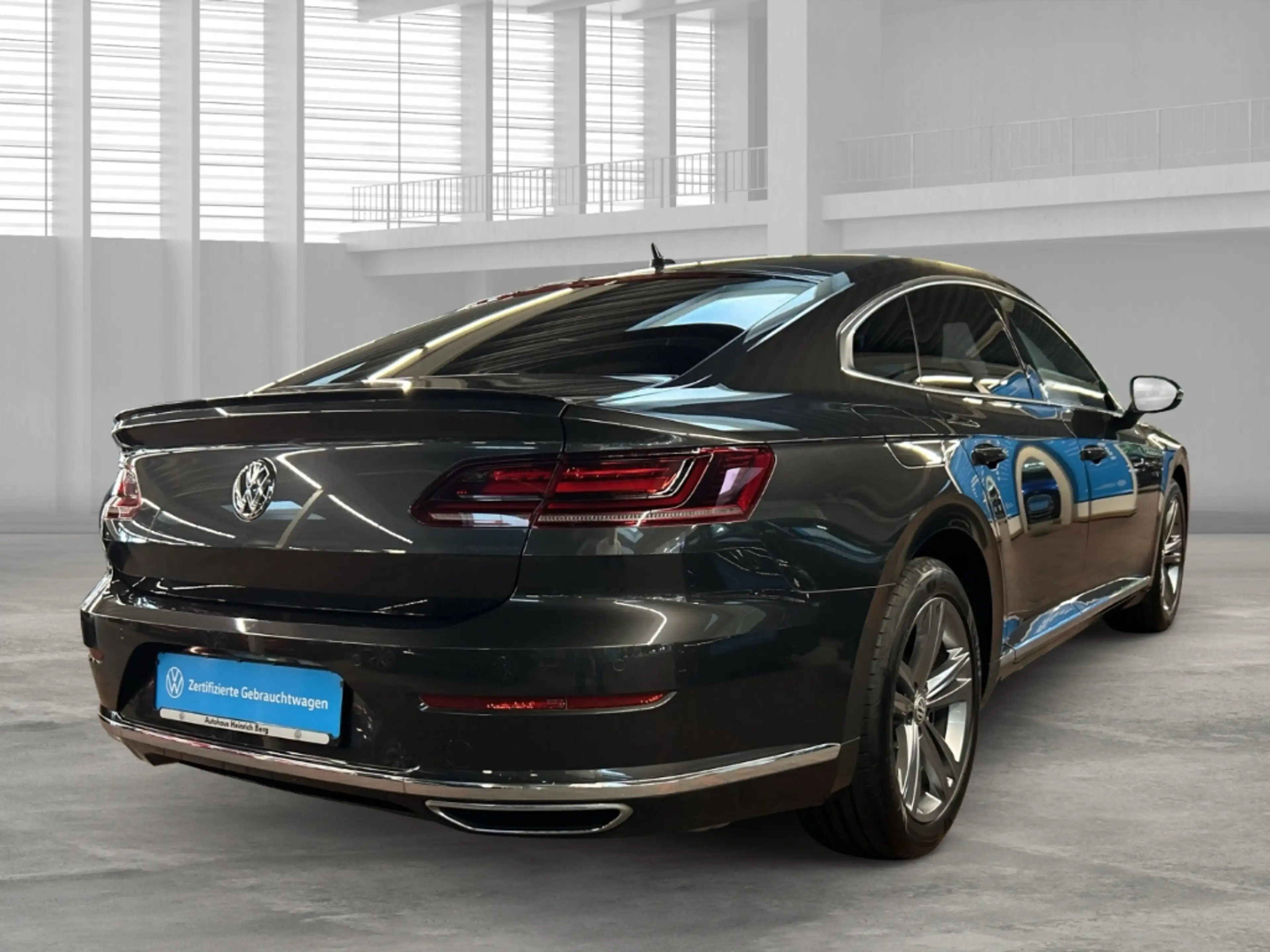 Volkswagen Arteon R-Line 2.0 TSI DSG R-Line AHK-klappbar Leder LED e — photo 3