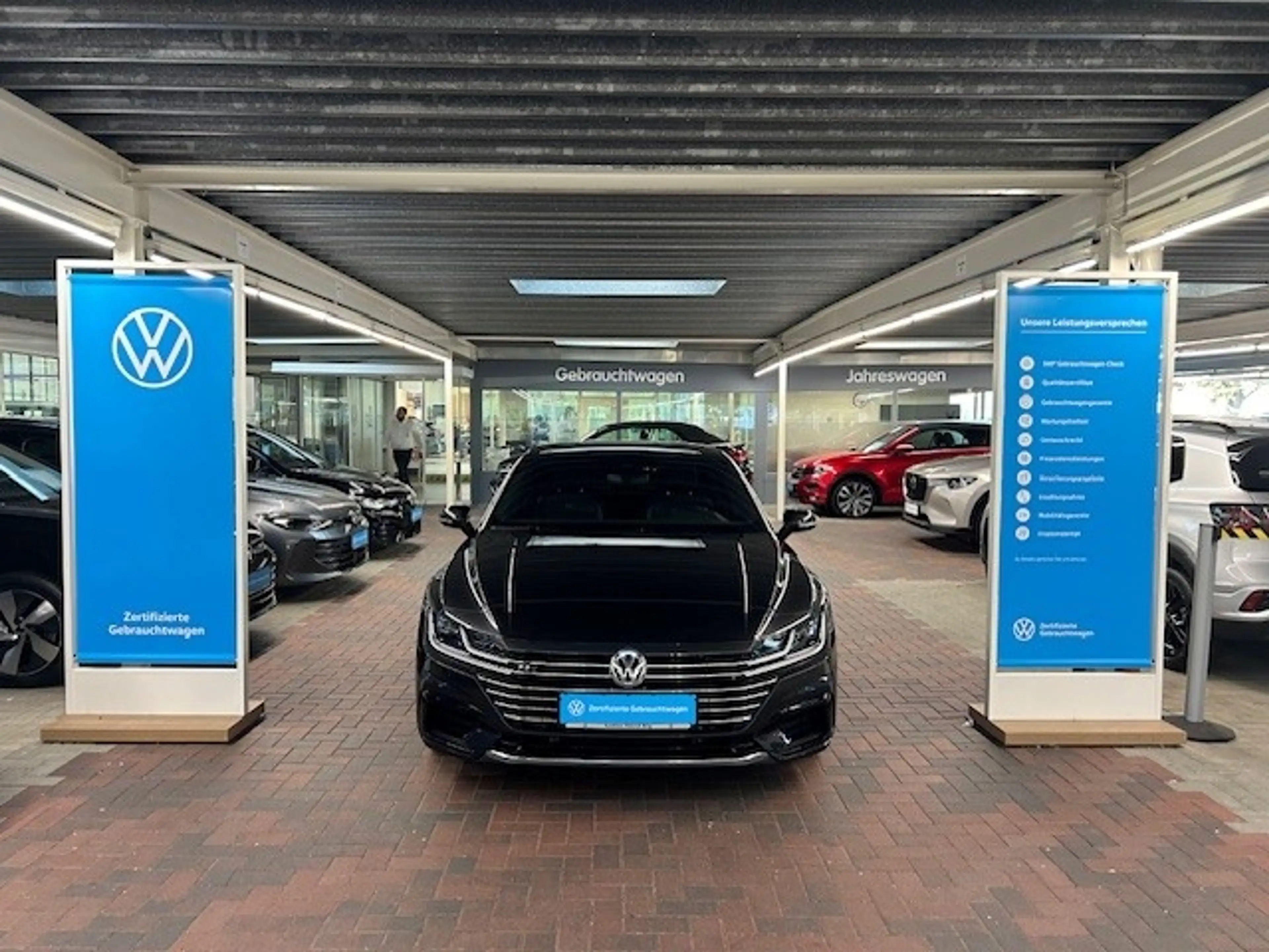 Volkswagen Arteon R-Line 2.0 TSI DSG R-Line AHK-klappbar Leder LED e — photo 13