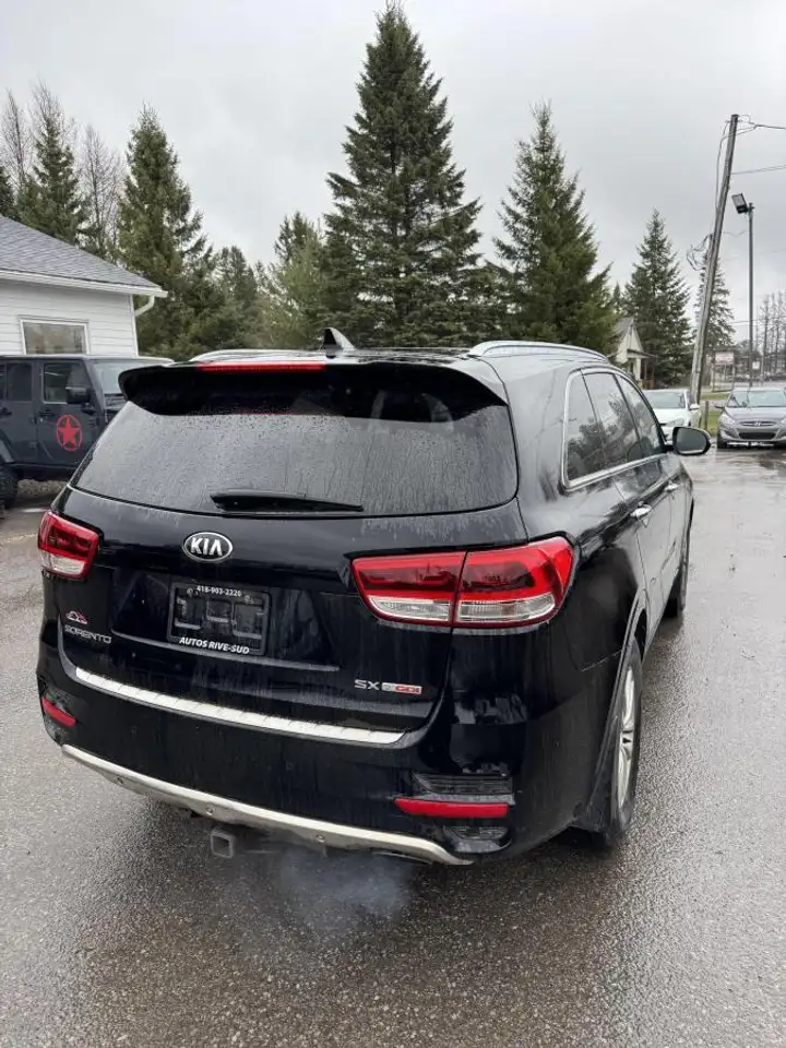 Kia Sorento снимка Kia Sorento