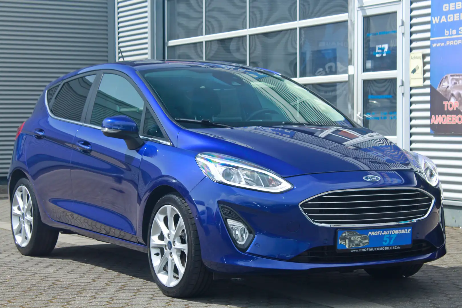 Ford Fiesta 1.5 TDCi Titanium *B&O*KAMERA*NAVI*VOLL* Bleu - 1