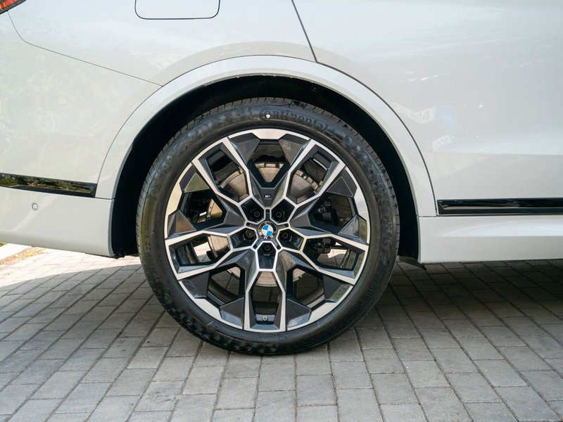 BMW X7 40d M SPORT.LUFTFE.SOFTC.DR.ASS.PRO.AHK.5/100 — photo 9