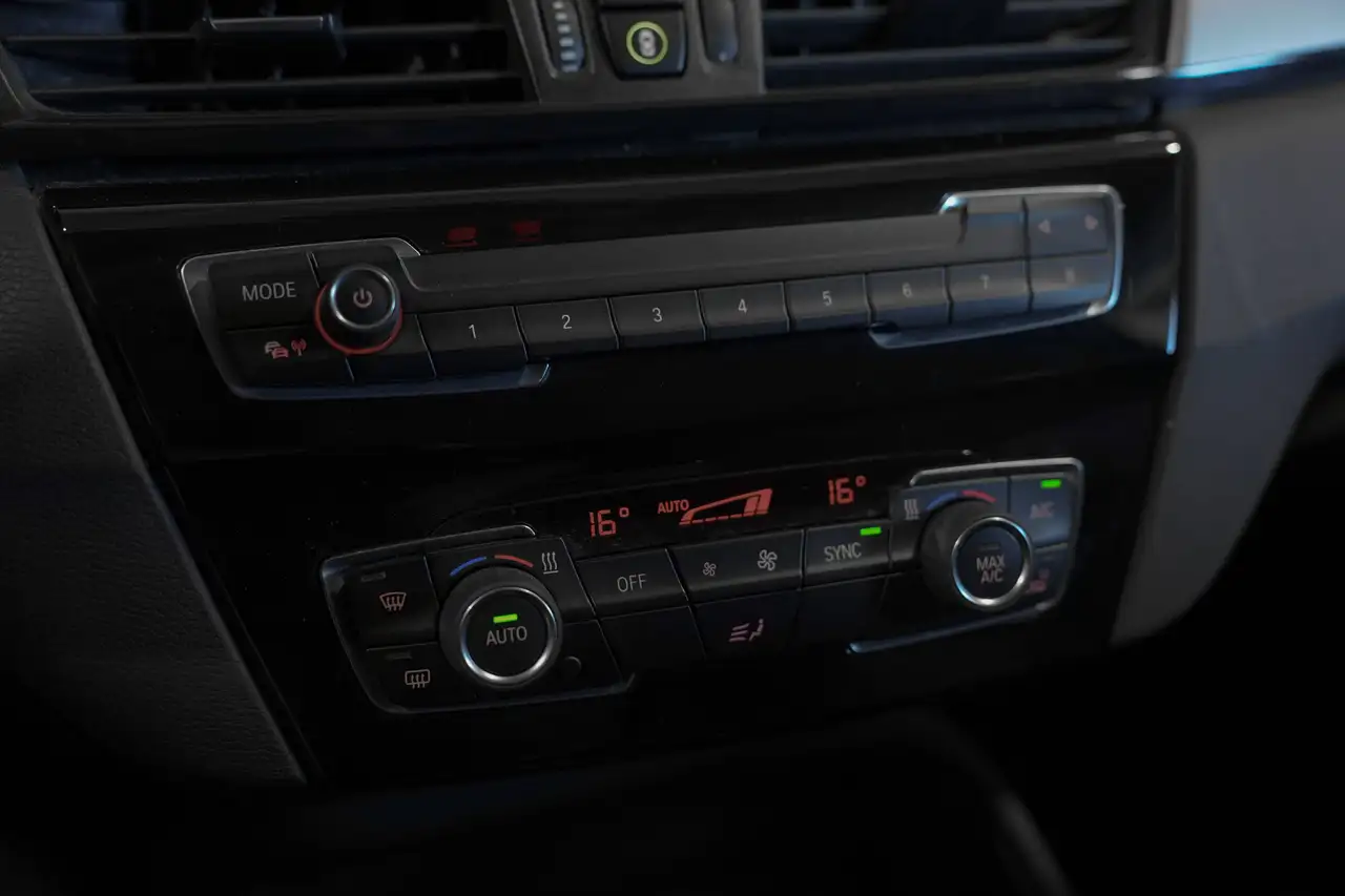 BMW X1 ✖M PACK 19’ FULL BLACK GPS TVA✔, миниатюра 9