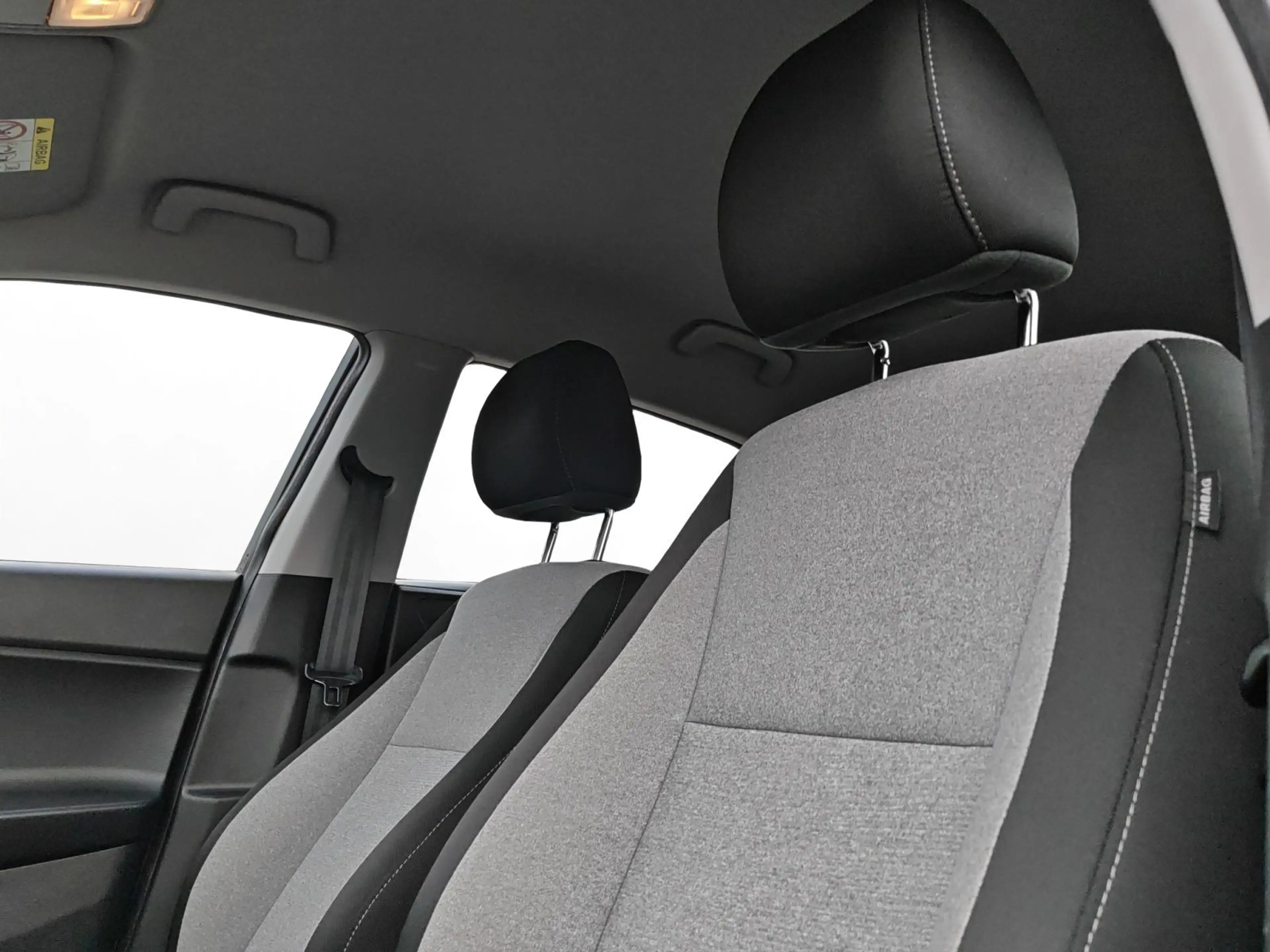 Hyundai i20 1.4l Trend Automatik Einparkhilfe Sitzheizun — photo 13