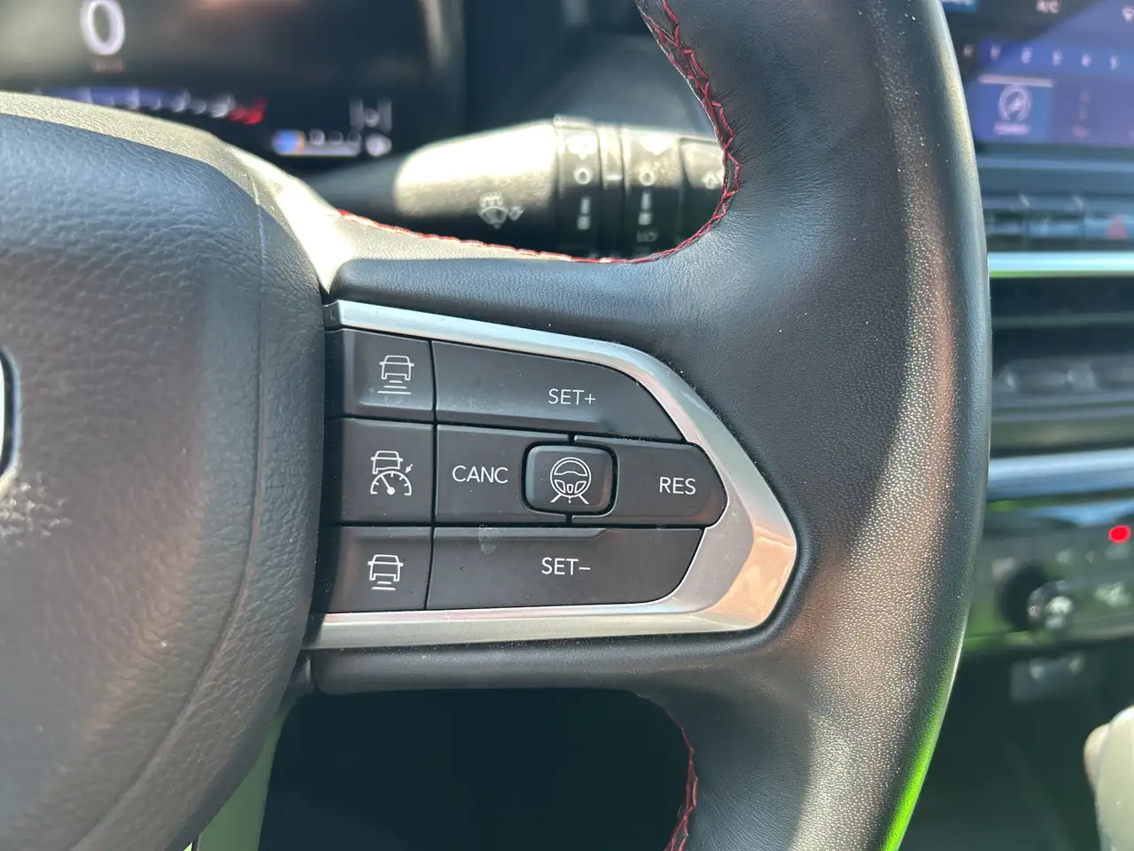 Jeep Compass снимка Jeep Compass
