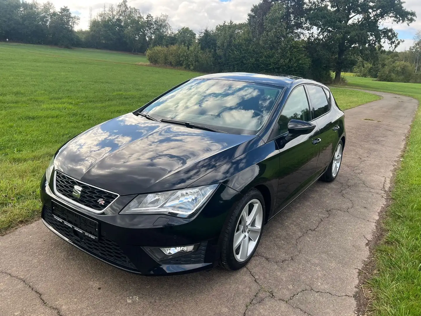 SEAT Leon FR 184ps Diesel Automatik Noir - 1