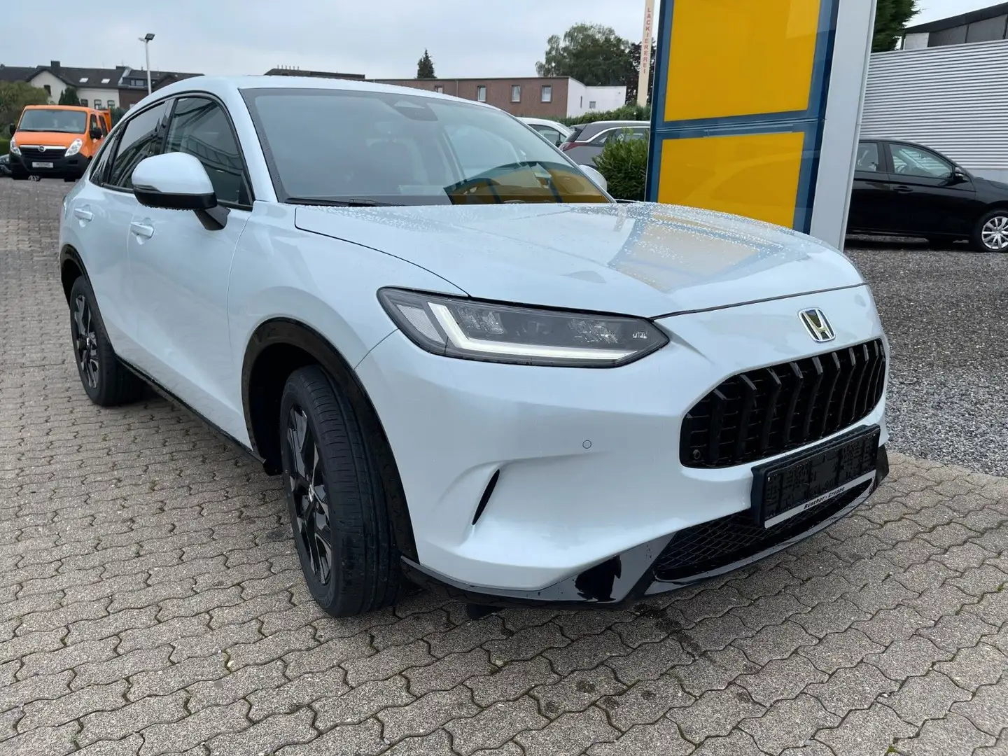 Honda ZR-V Hybrid 2.0 Automatik Advance Weiß - 1