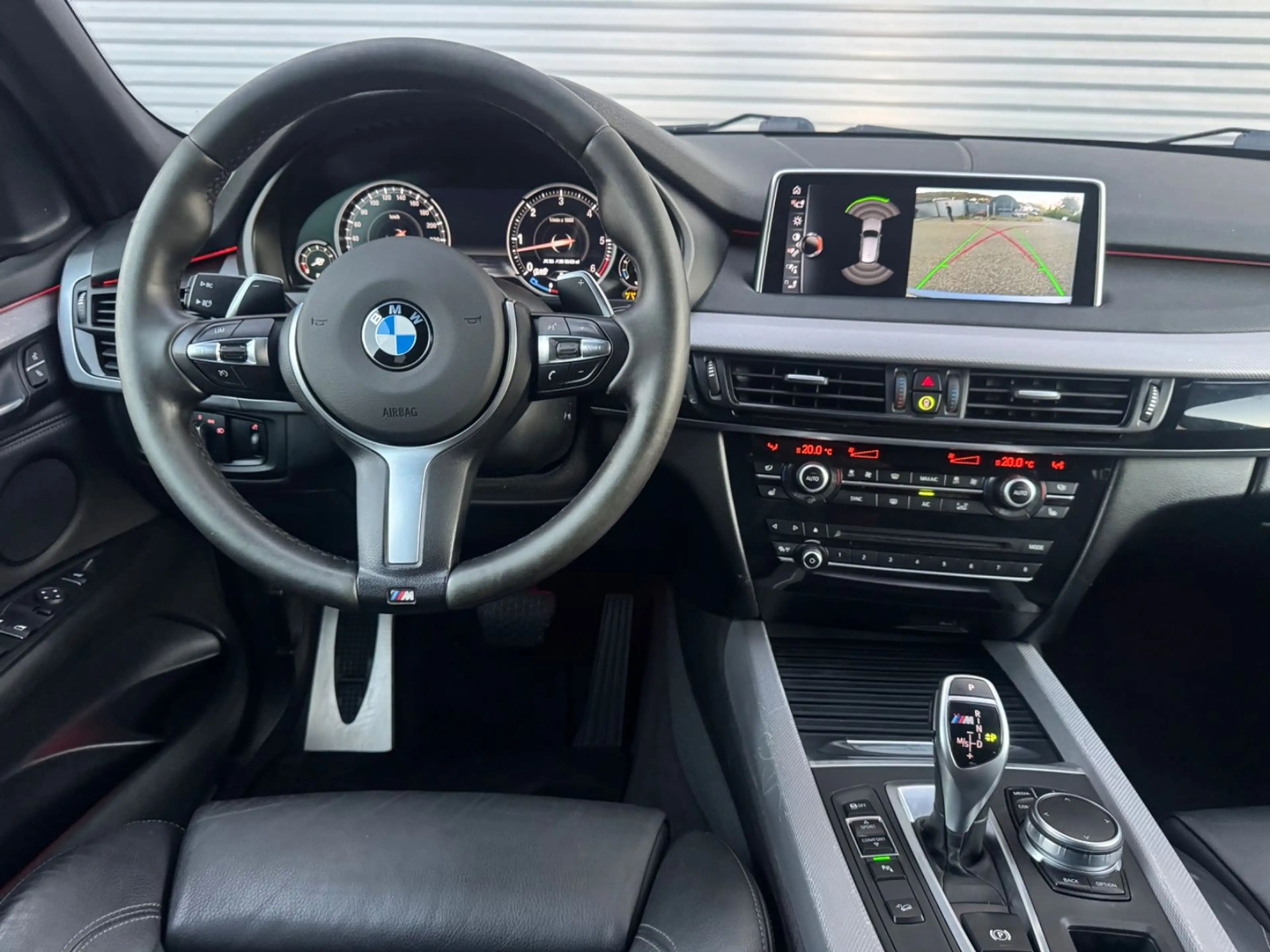 BMW X5 M50 d — photo 7