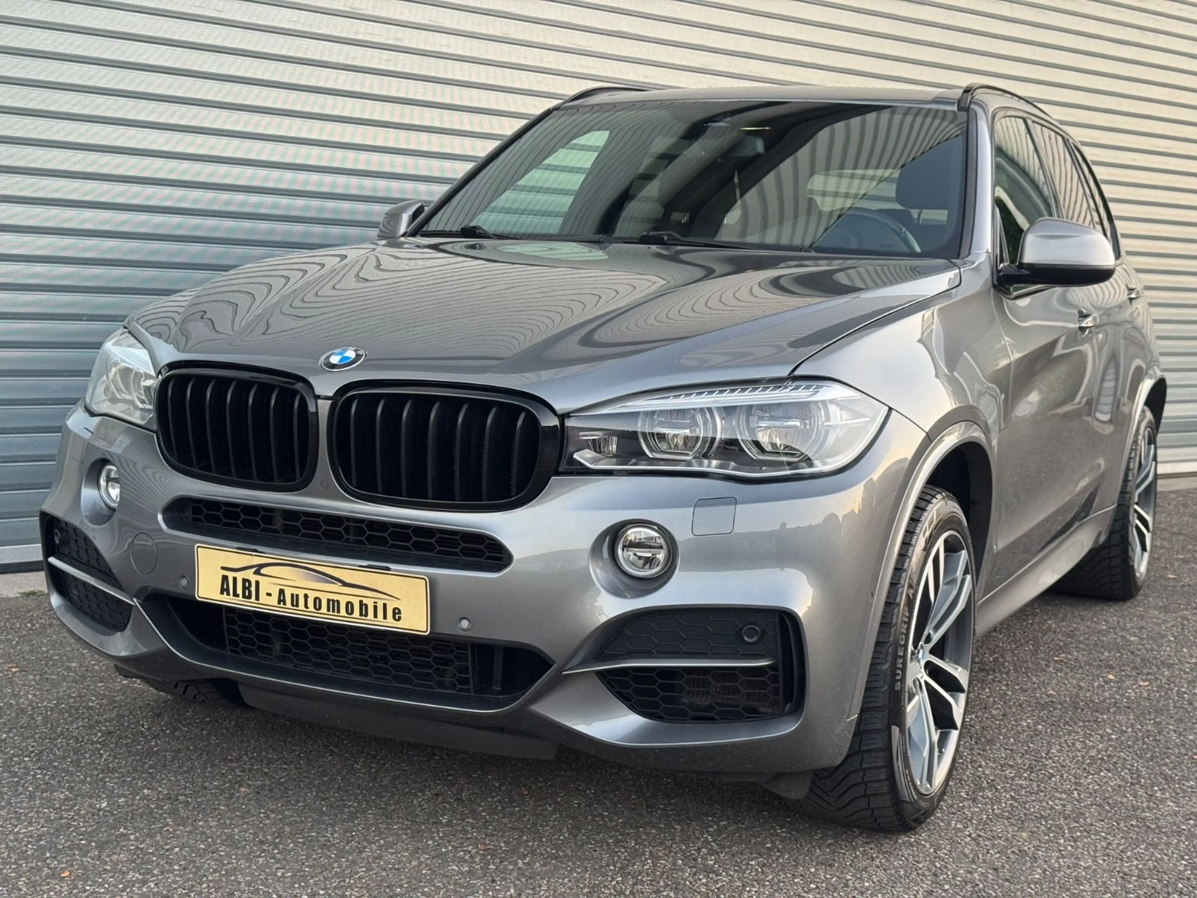 BMW X5 M50 d