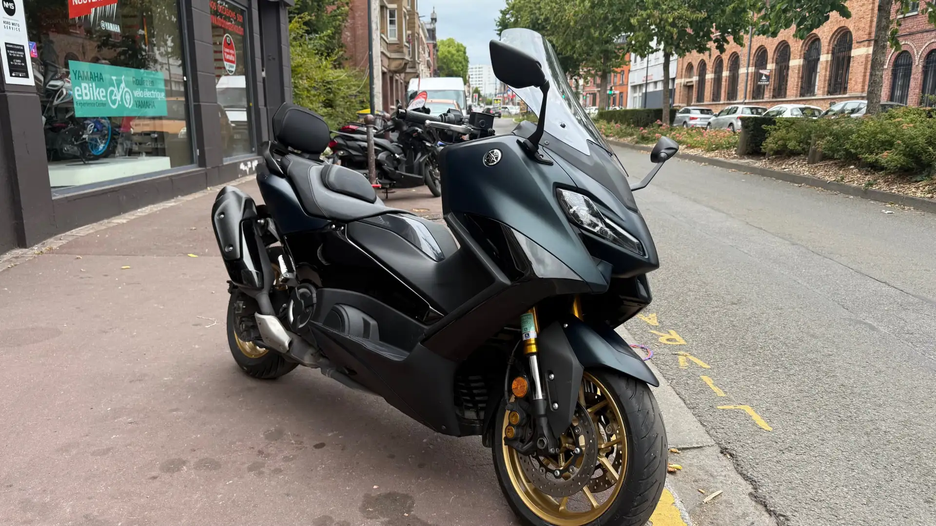 Yamaha TMAX 560 Bleu - 2