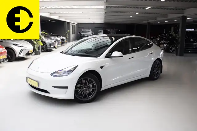 Tesla Model 3 Long Range AWD 75 kWh | SOH 88.2%| Pano | Stoelver