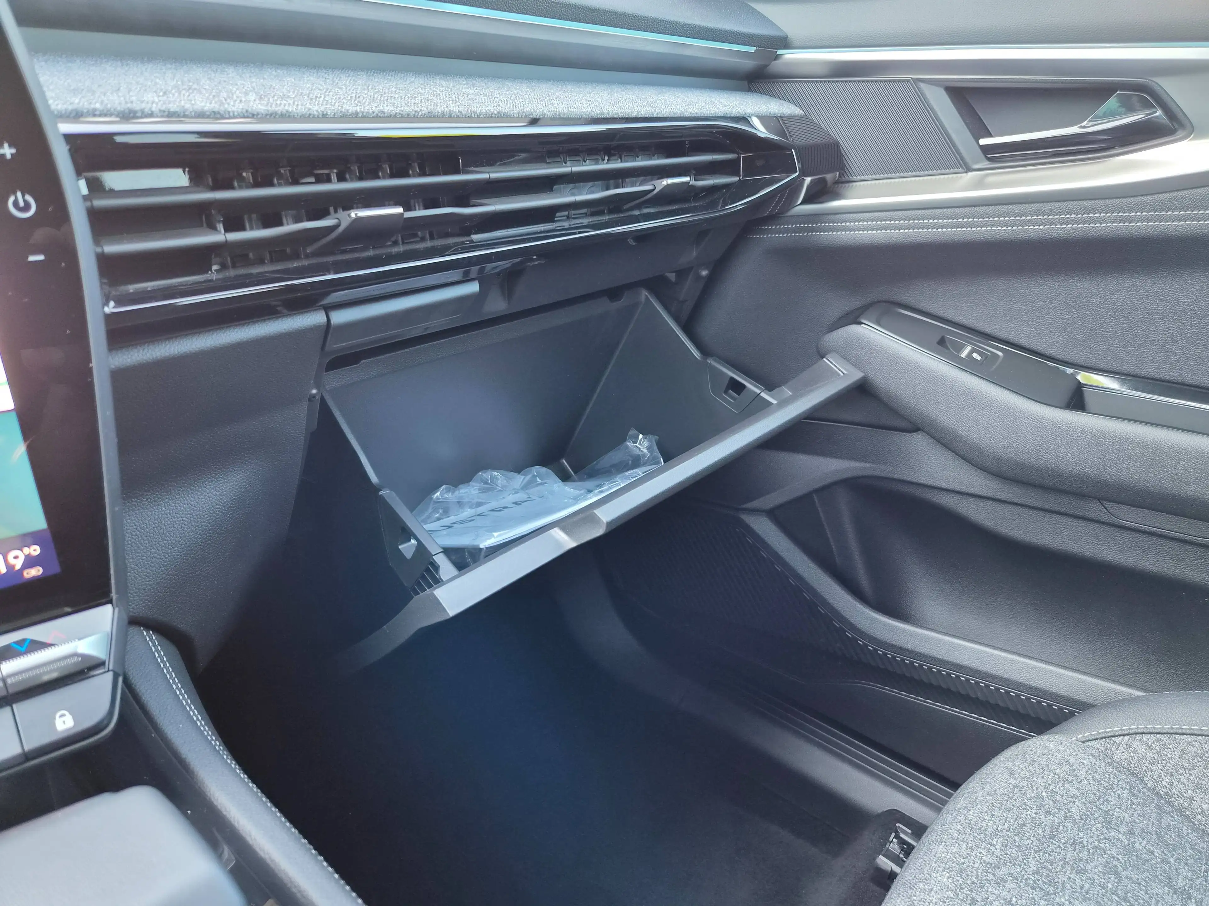 Renault Austral E-TECH TECHNO FULL HYBRID 200 — photo 17