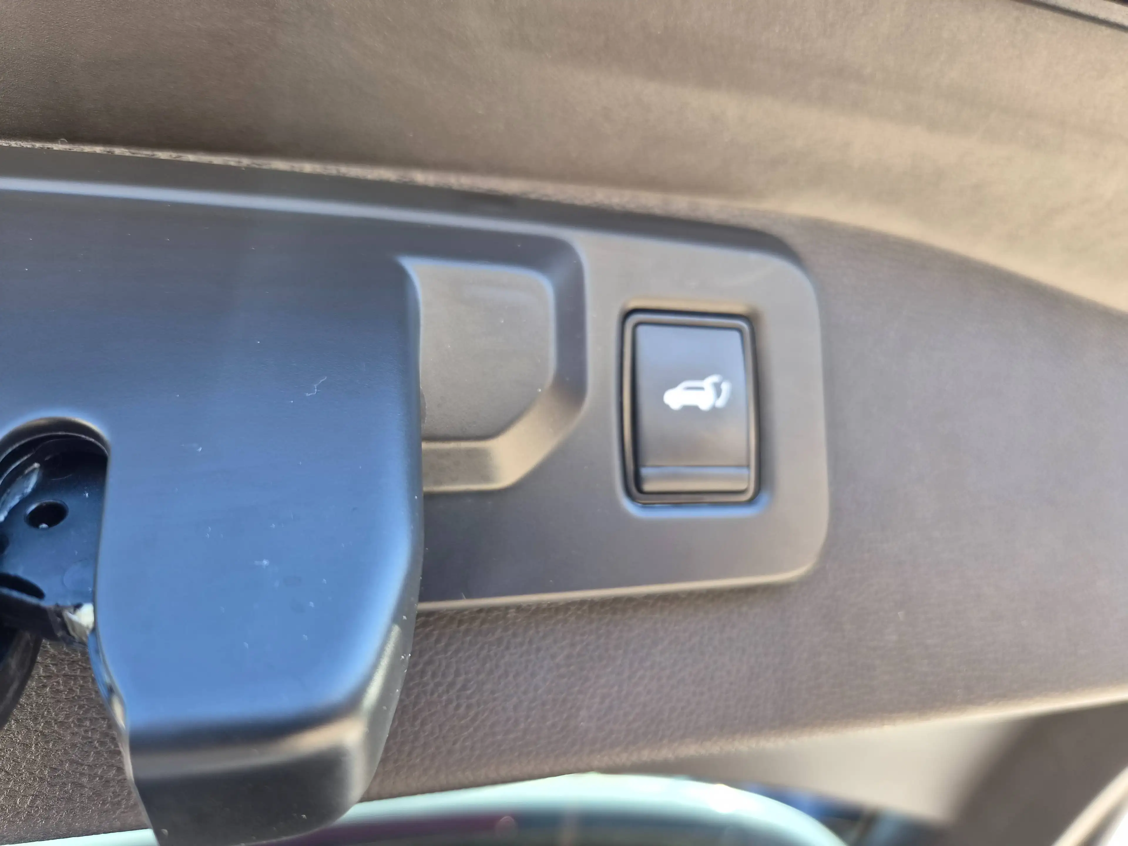 Renault Austral E-TECH TECHNO FULL HYBRID 200 — photo 18