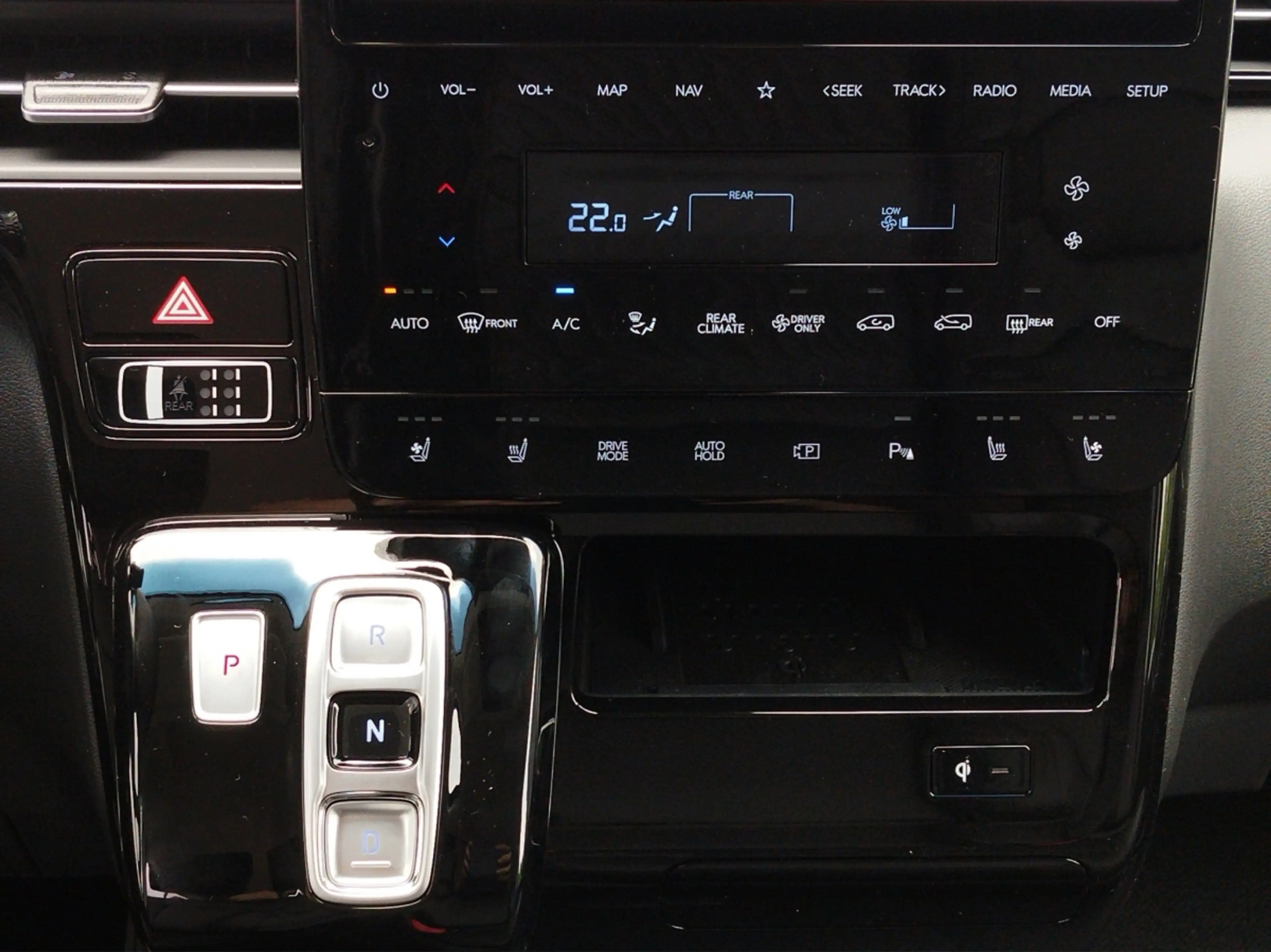 Hyundai STARIA 1.6 T-GDi HEV Prime AT 360°*ACC*AUT*Klima — photo 14