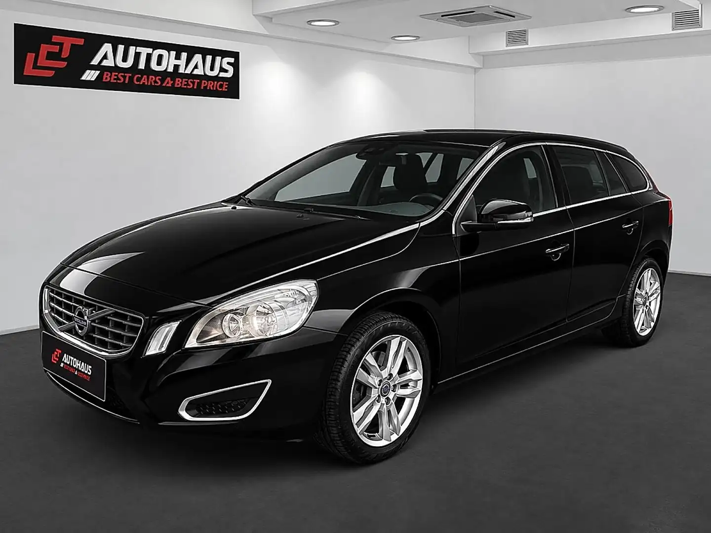 Volvo V60 T3 Momentum | PICKERL BIS 06/2027 | Schwarz - 1