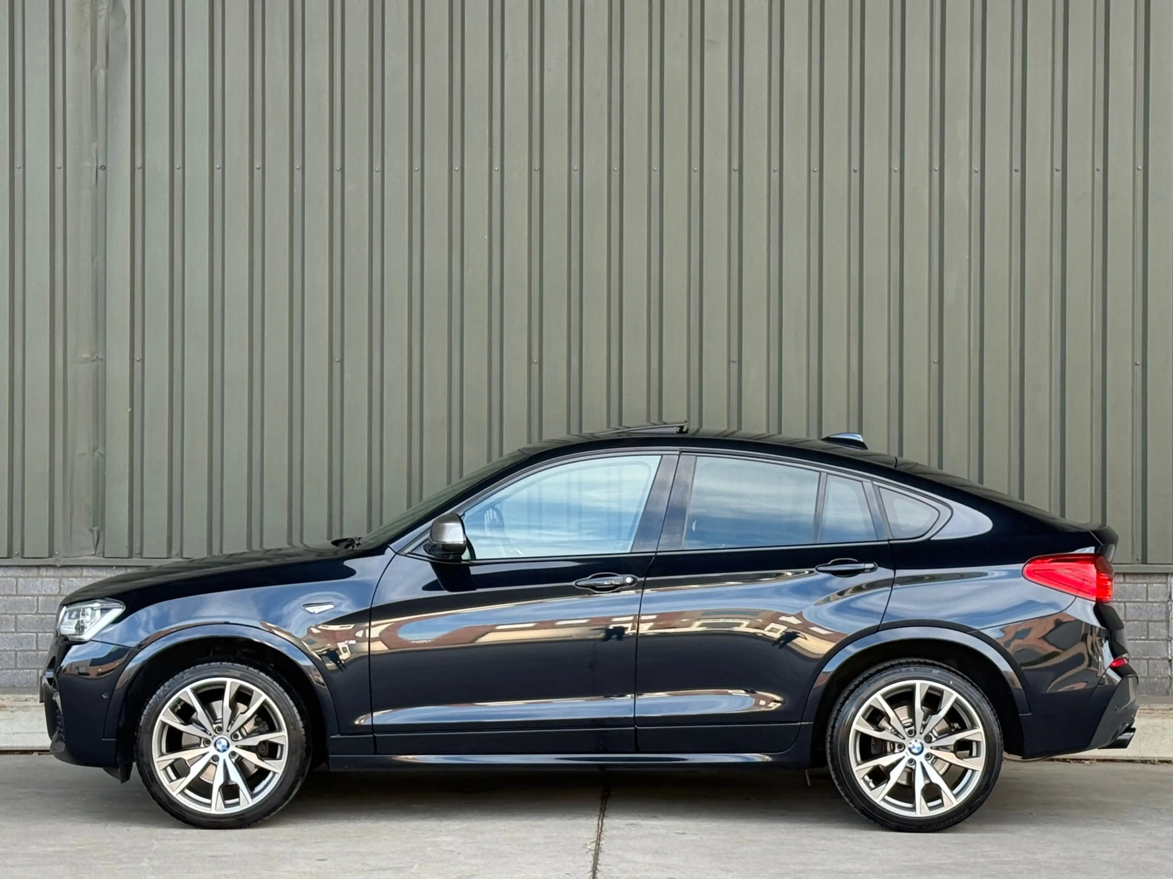 BMW X4 M40i Centennial High Executive / Full option / Pan — photo 7