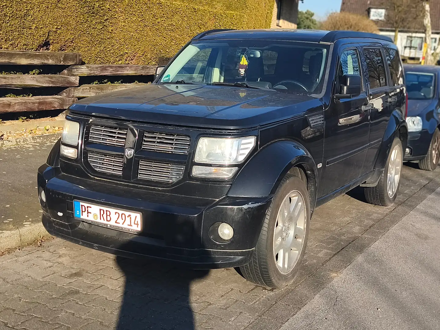 Dodge Nitro SXT Negru - 2