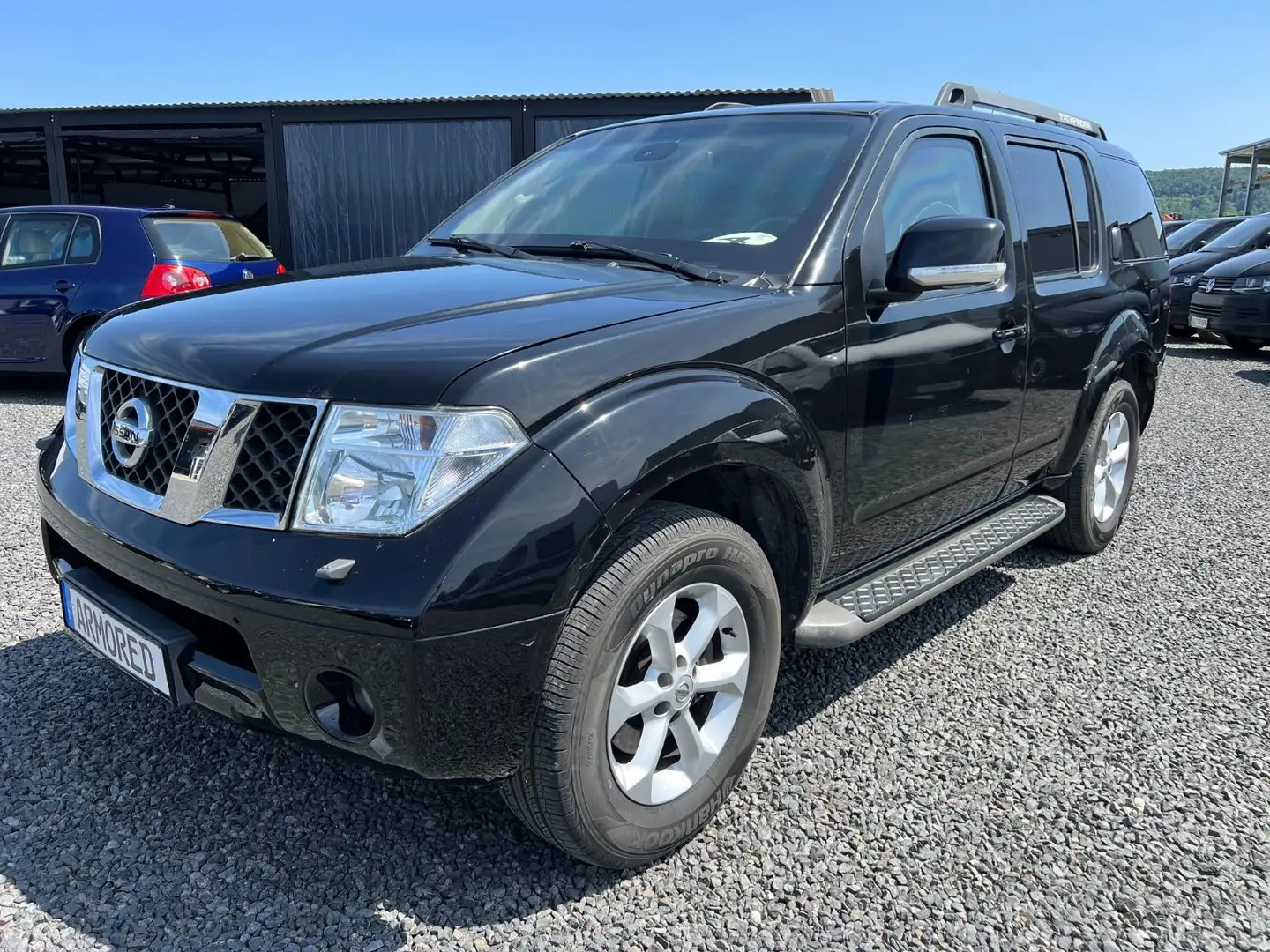 Nissan Pathfinder 2.5 dCi*ARMORED*GEPANZERT*B4+*VR6*AK4 Grün - 1