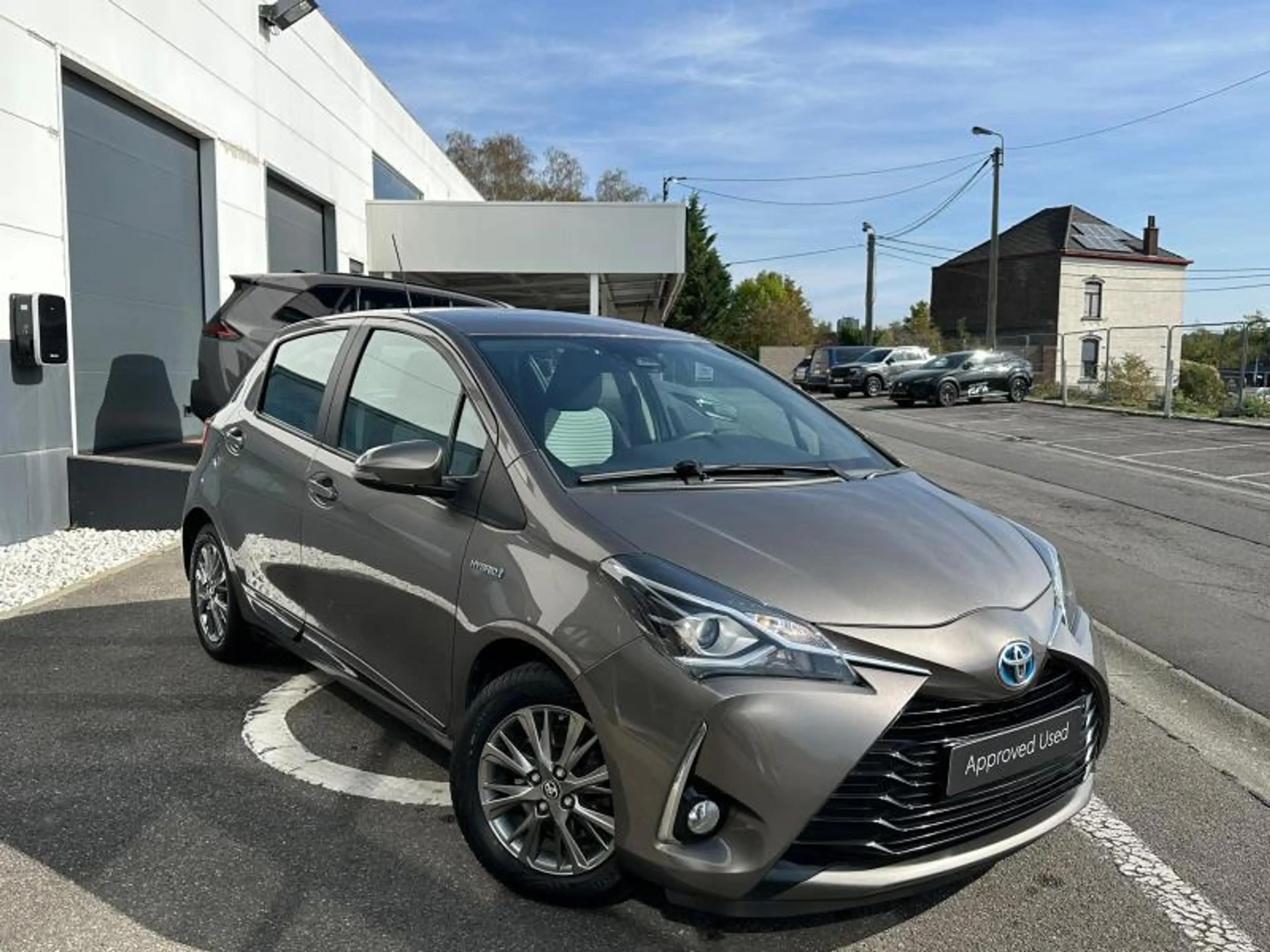 Toyota Yaris Comfort & Pack Y-CONIC — photo 3