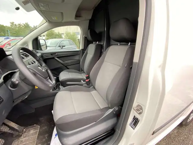 Volkswagen Caddy view 5