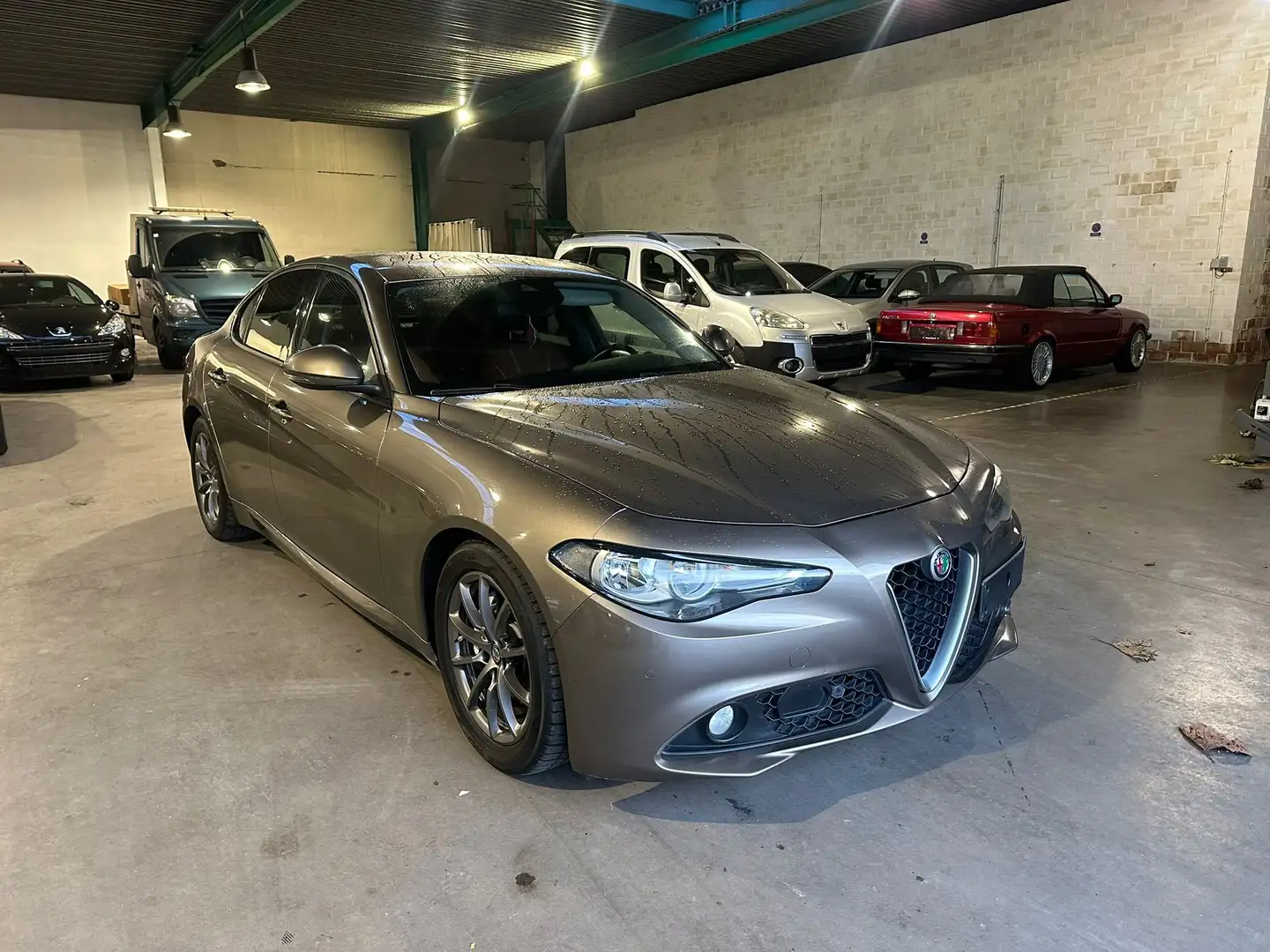 Alfa Romeo Giulia 2.2 Diesel AUTOMATIQUE bj. 2017 146000km Euro 6 Beige - 1