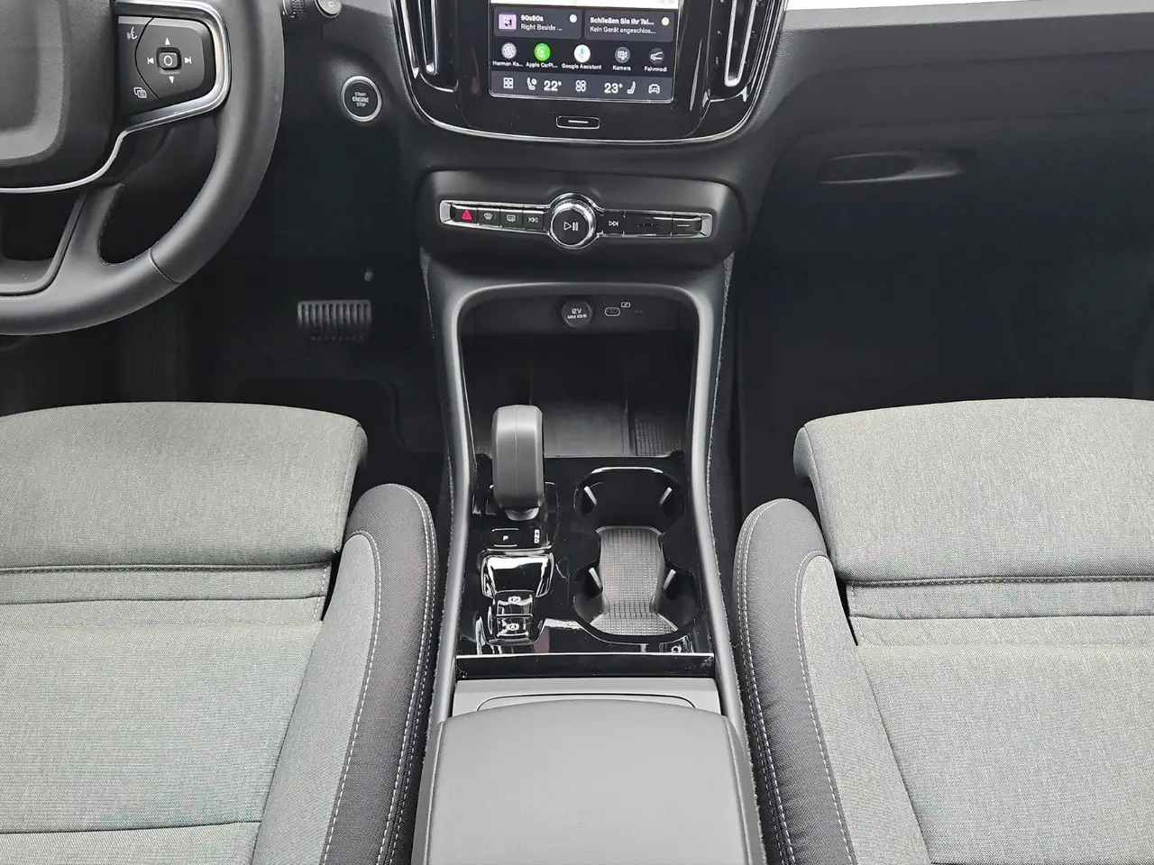 Volvo XC40 2026 — фото 15
