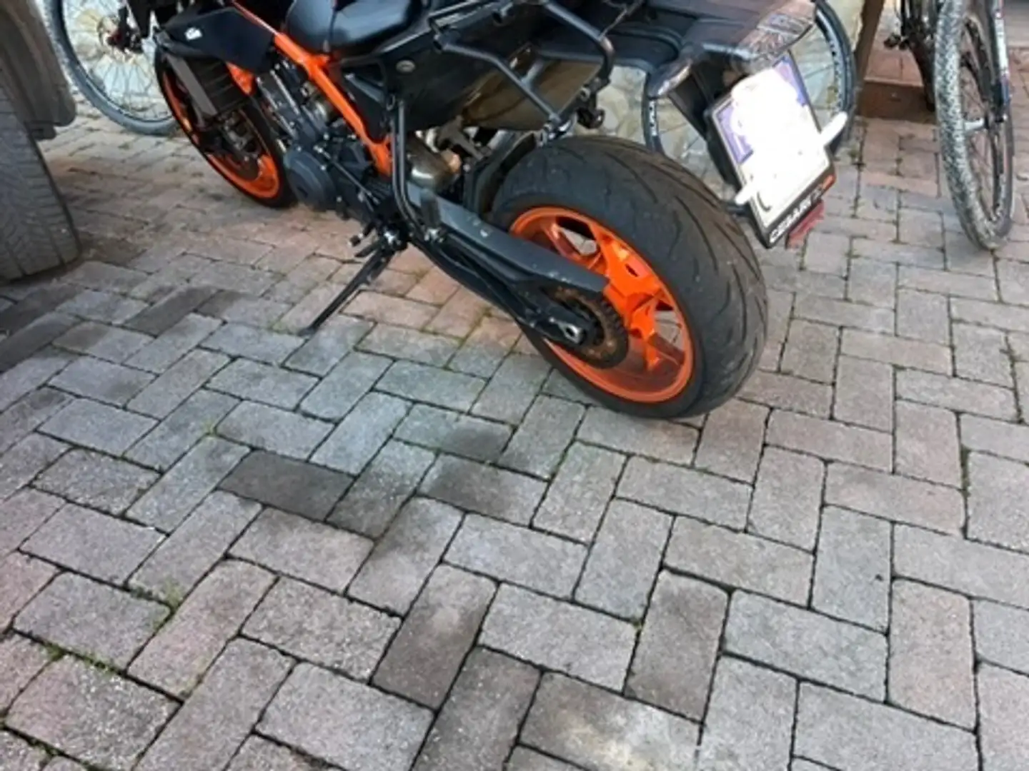 KTM 890 Duke R Fekete - 1