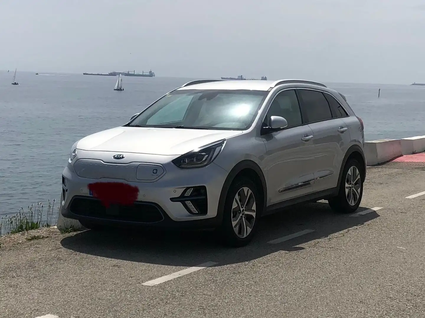 Kia e-Niro E-Niro Emotion Long Range Emotion Long Range Plateado - 1