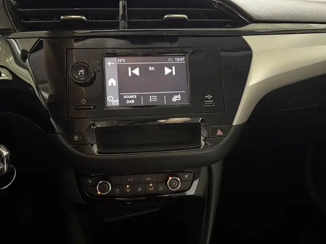 Opel Corsa view 3