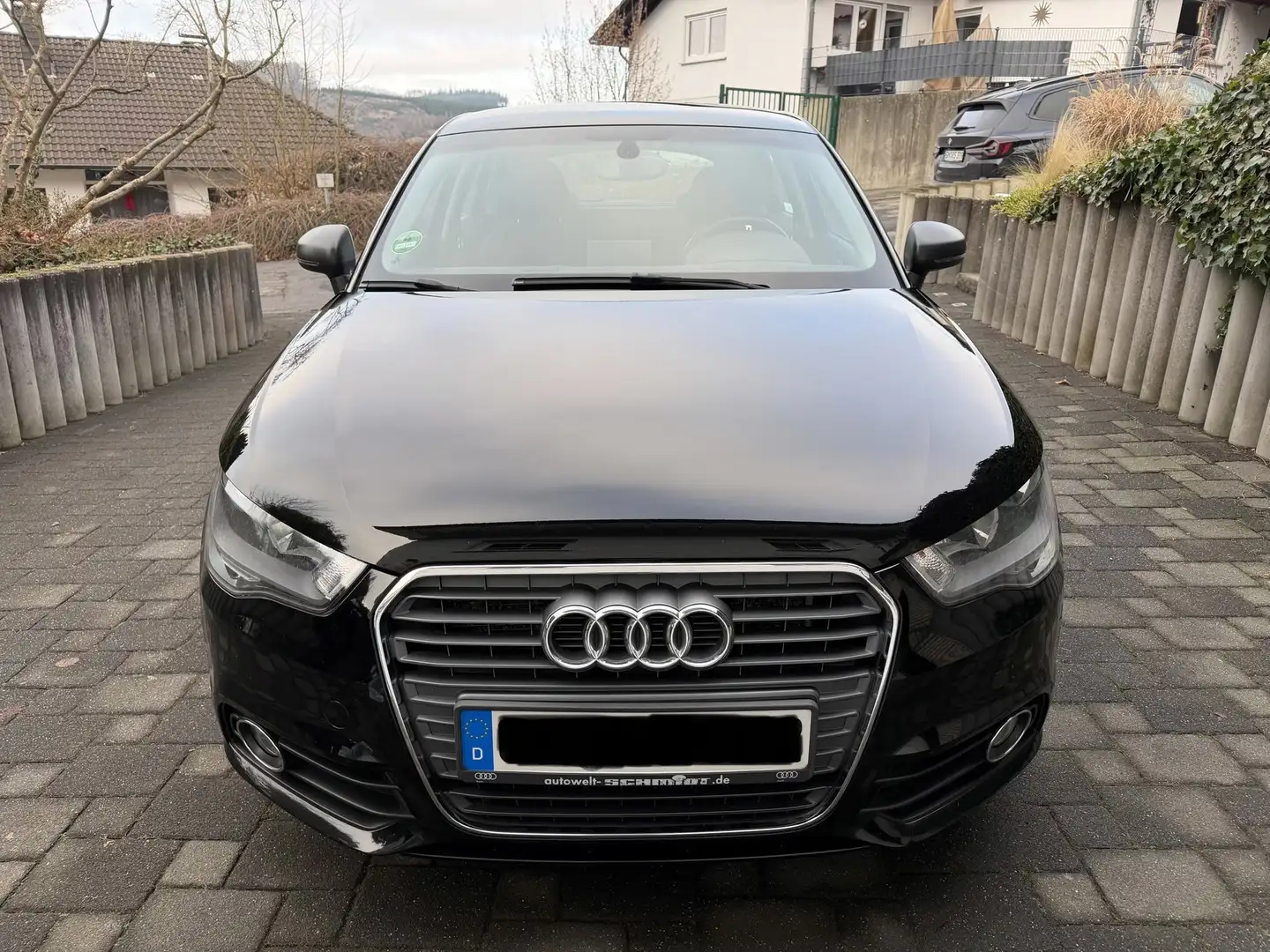 Audi A1 attraction Schwarz - 2