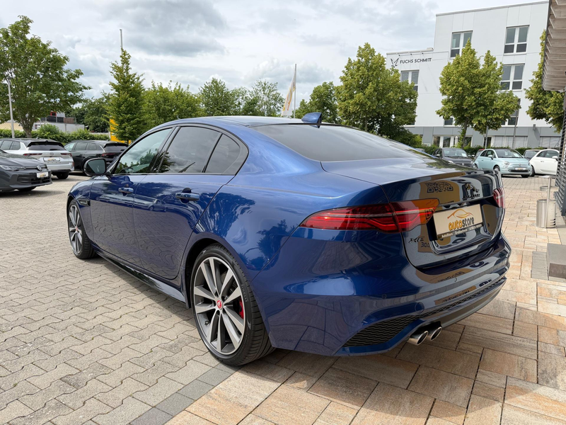Jaguar XE D200 R-Dynamic Black Mild-Hybrid S/S 150 kW (20... — photo 4
