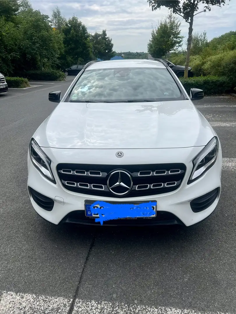 Mercedes-Benz GLA 250 GLA 250 (156.944) Bílá - 1