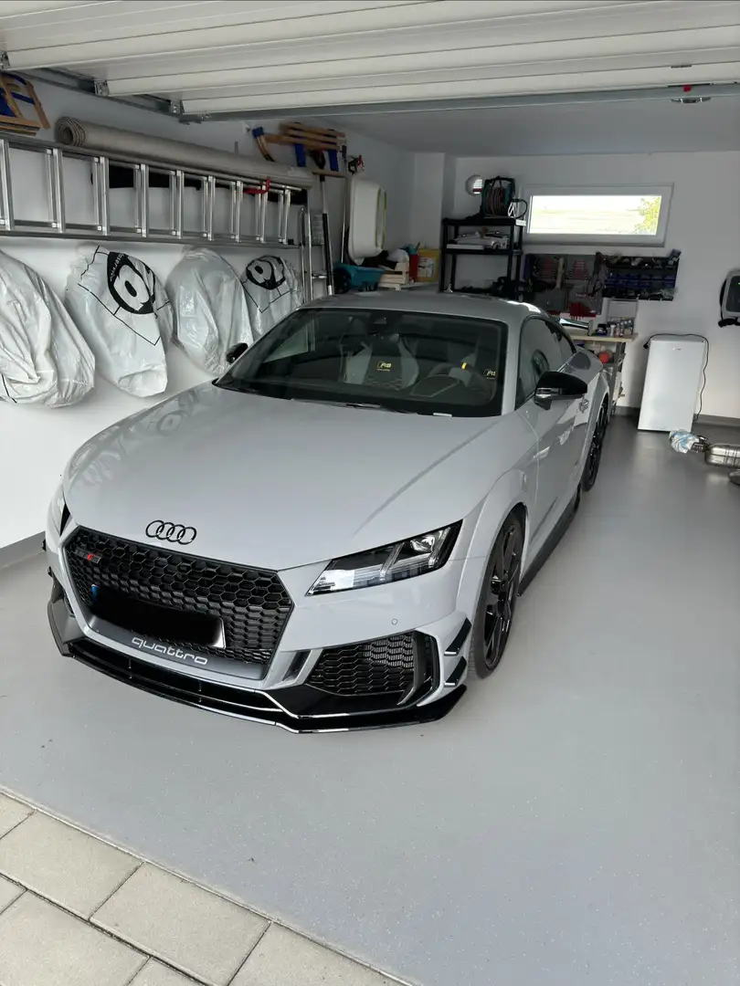 Audi TT RS Iconic Edition (81/100) signed by W. Röhrl - 1