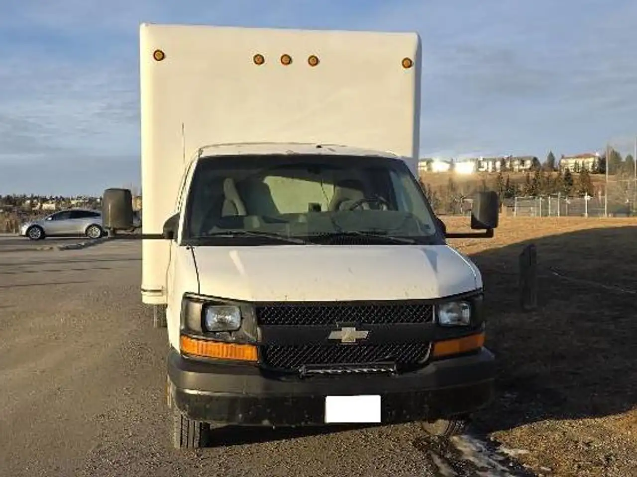 GMC Savana снимка GMC Savana