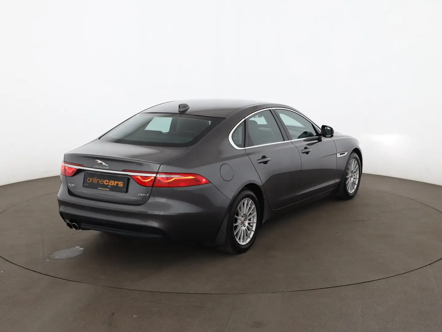 Jaguar XF 20d Pure Aut XENON ASSIST TEMPOMAT Grau - 2