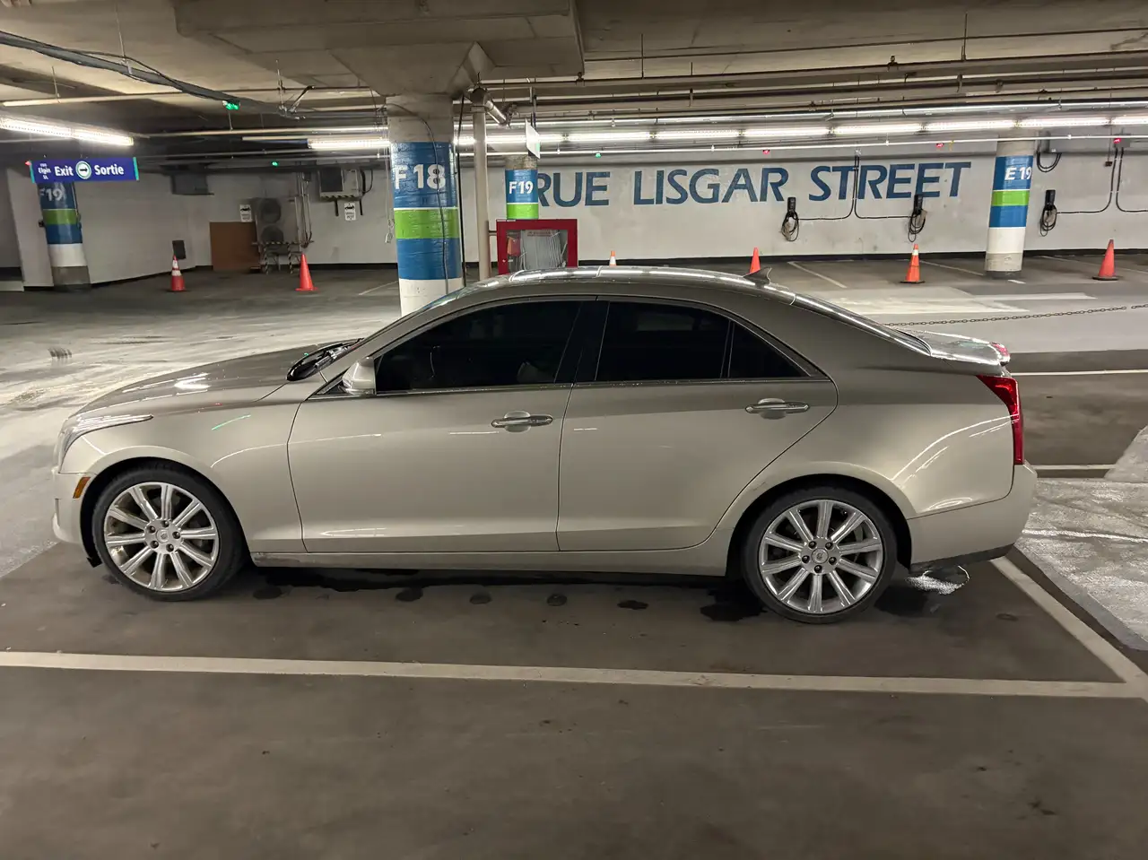 Cadillac ATS снимка Cadillac ATS