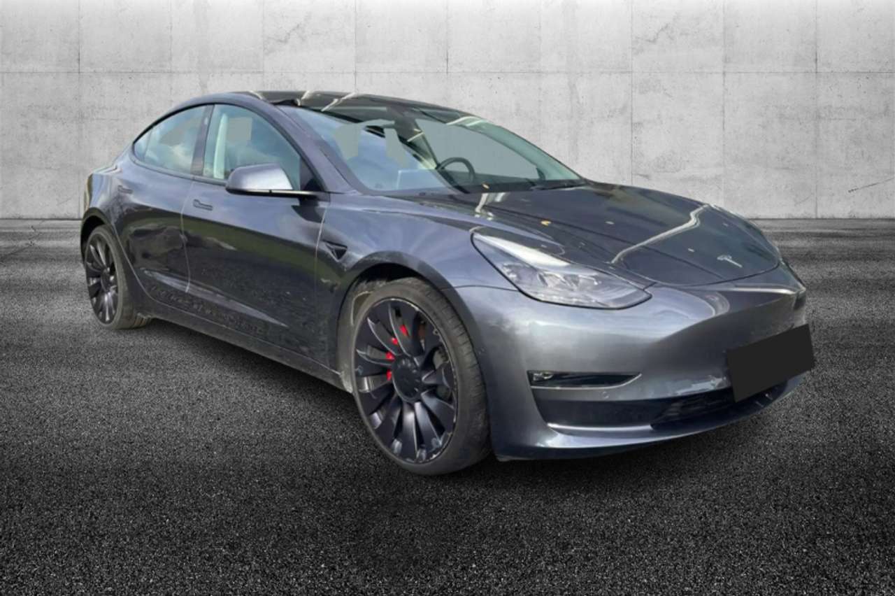 Tesla Model 3 Long Range Performance AWD