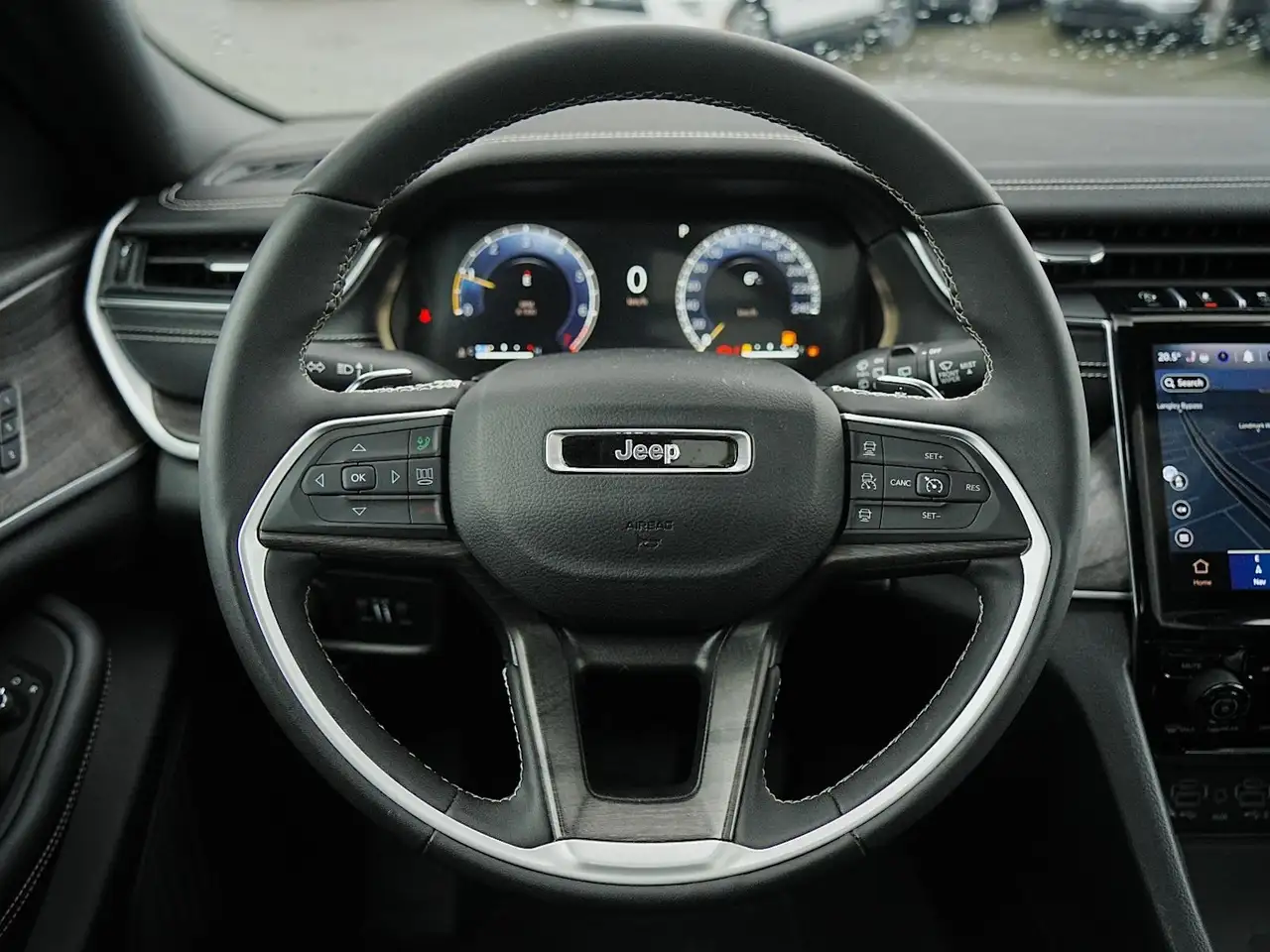 Jeep Grand Cherokee снимка Jeep Grand Cherokee