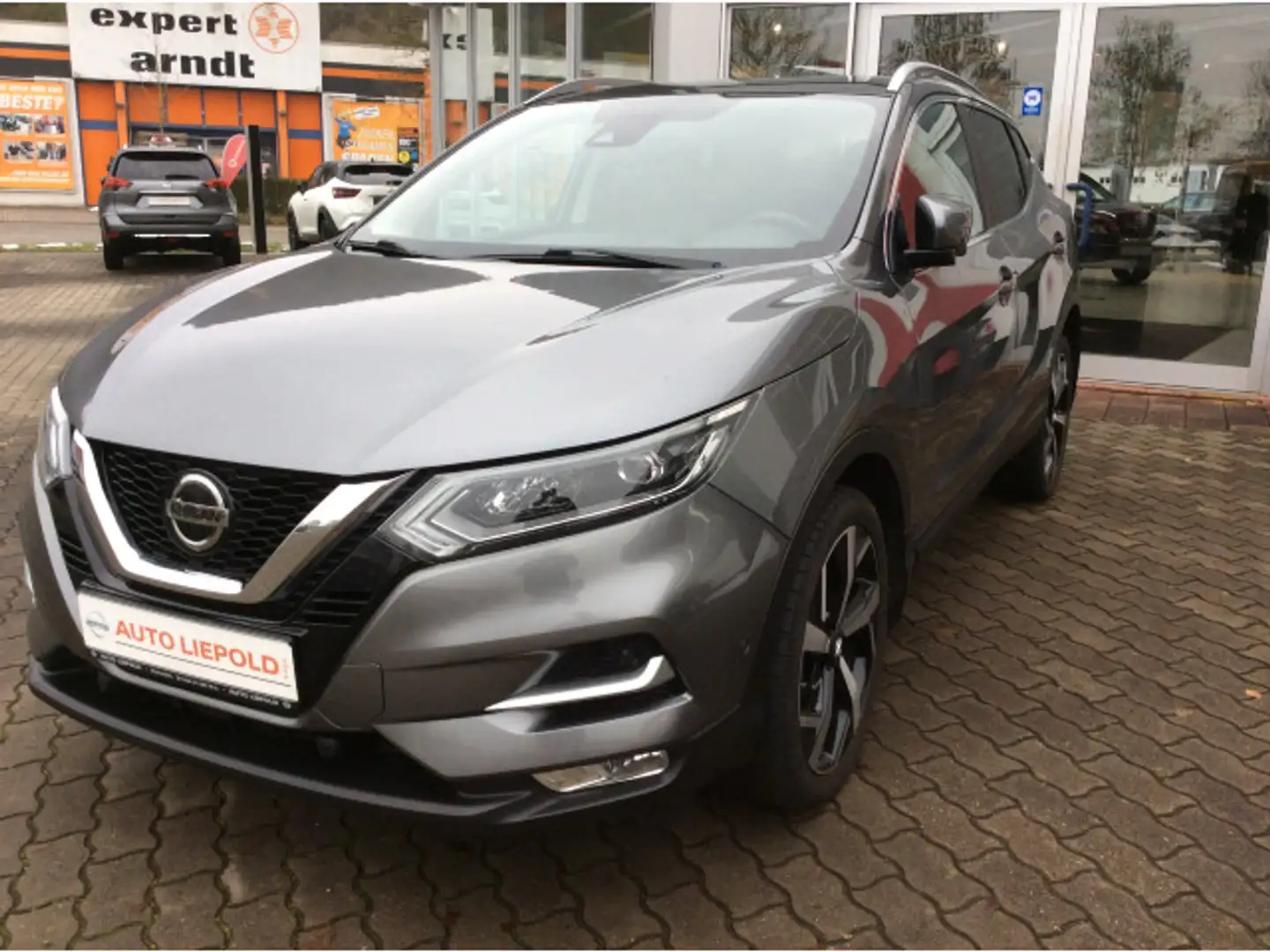 Nissan Qashqai 1.3 DIG-T Tekna 4x2 AHK Gris - 2
