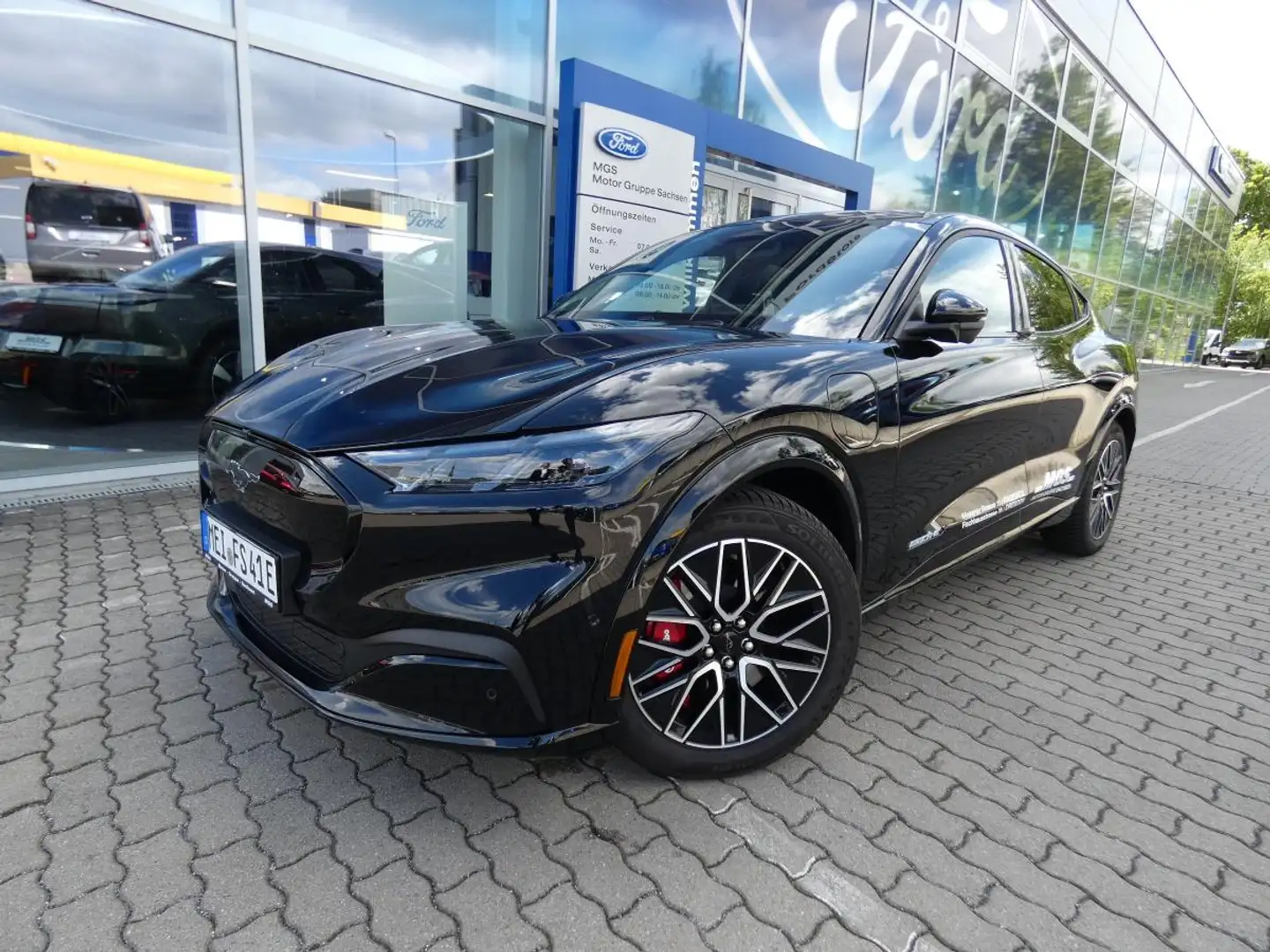 Ford Mustang #SOFORT #600km #294PS #GANZJAHRESREIFEN Schwarz - 1