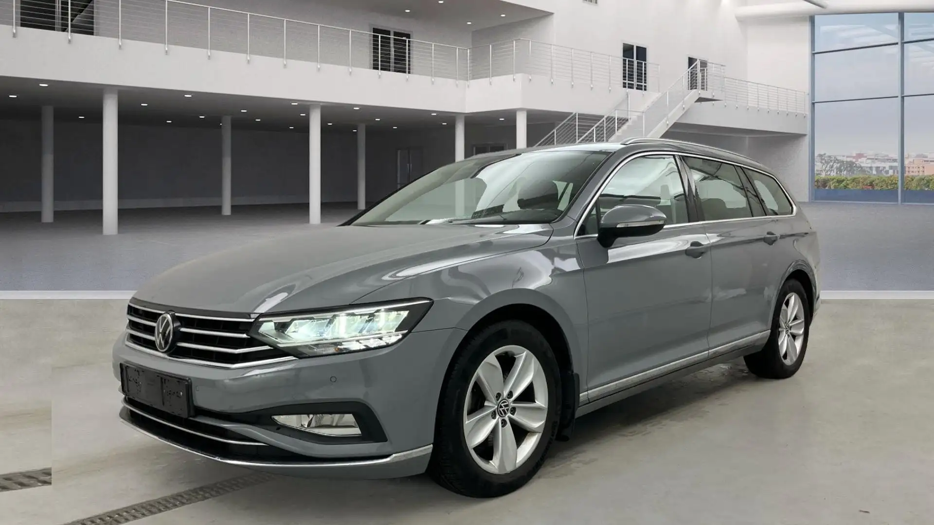 Volkswagen Passat Variant Elegance 4Motion Matrix AHK Standhzg. NAVI ACC Grau - 1