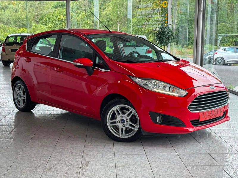 Ford Fiesta 🟩1.0 ESSENCE 101CV - AUTOMATIQUE -  AIRCO - 5 PORTES - TITANIUM — photo 3