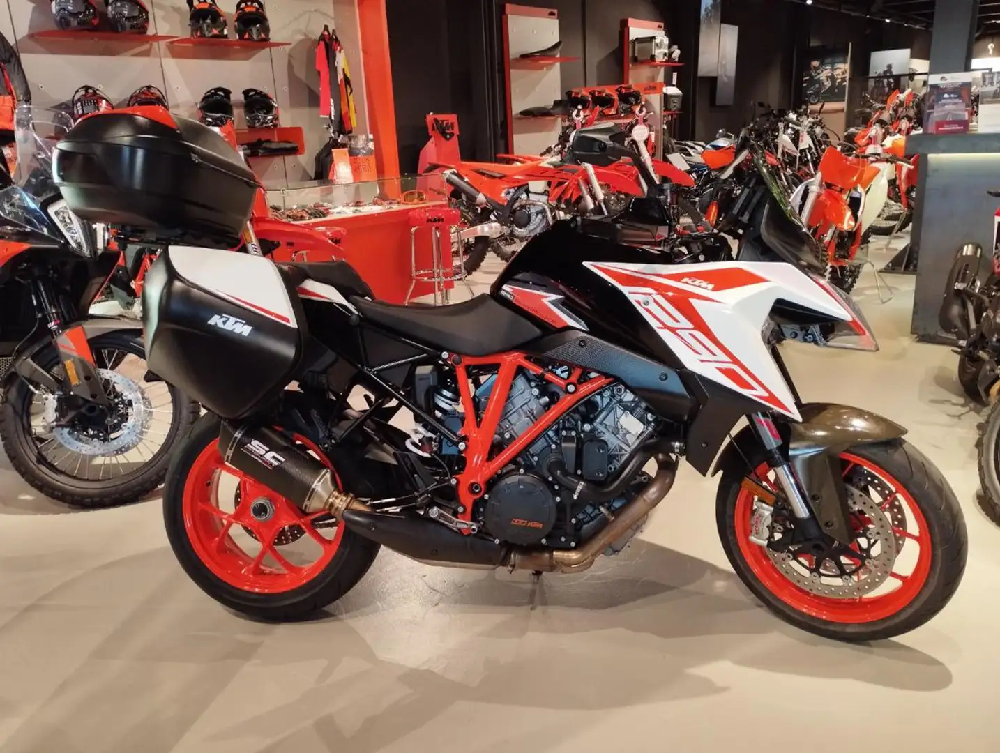 KTM 1290 Super Duke GT GT Bianco - 1