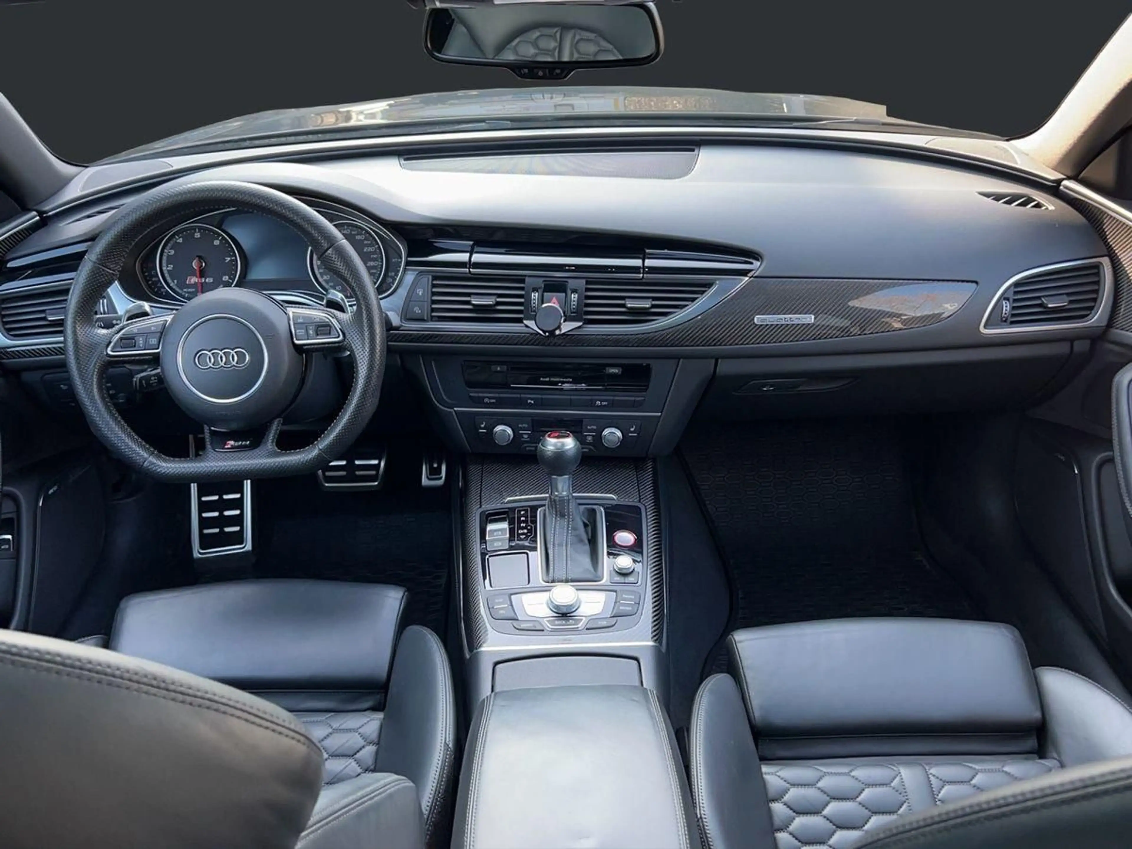 Audi RS6 4.0 TFSI quattro Performance*Pano* — photo 14
