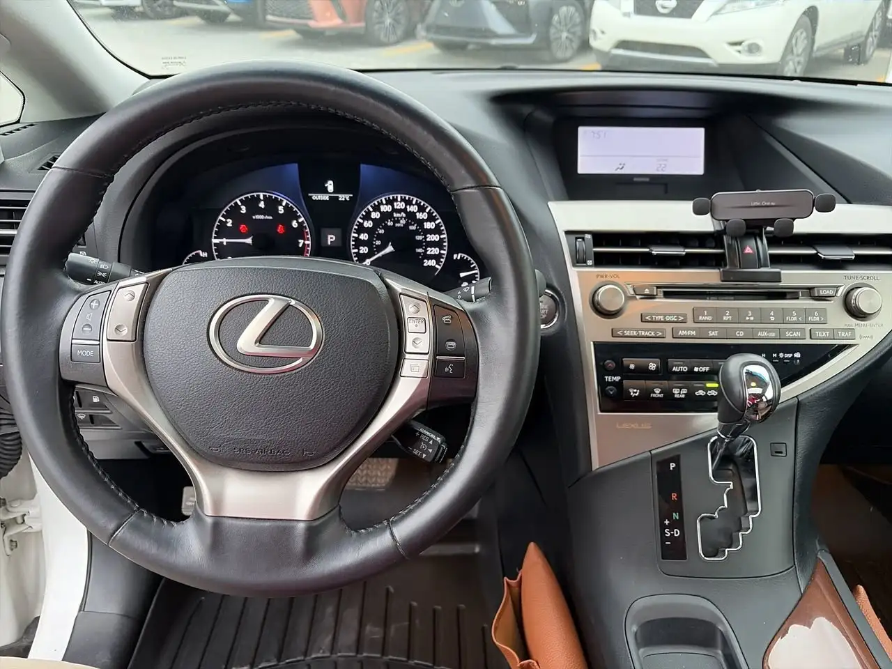 Lexus RX photo Lexus RX