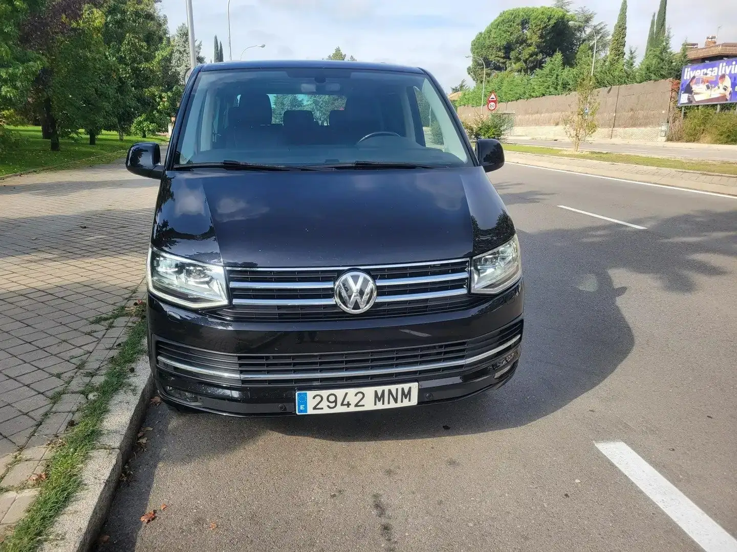 Volkswagen T6 Caravelle Caravelle 2.0TDI BMT 150CV AUTO - 1