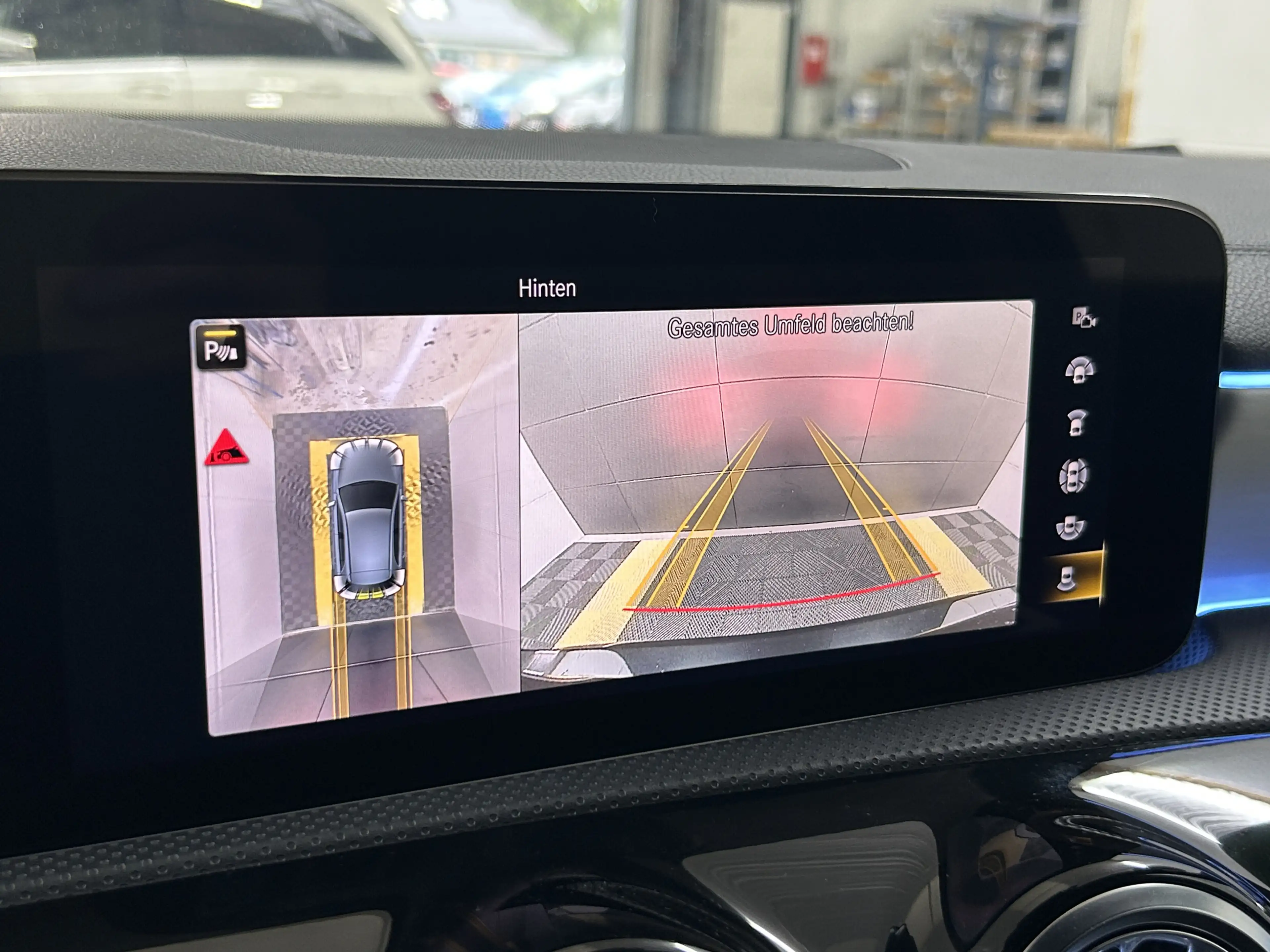 Mercedes-Benz A 250 e Progressive+360°+HUD+Burmester+ACC+LED — photo 13